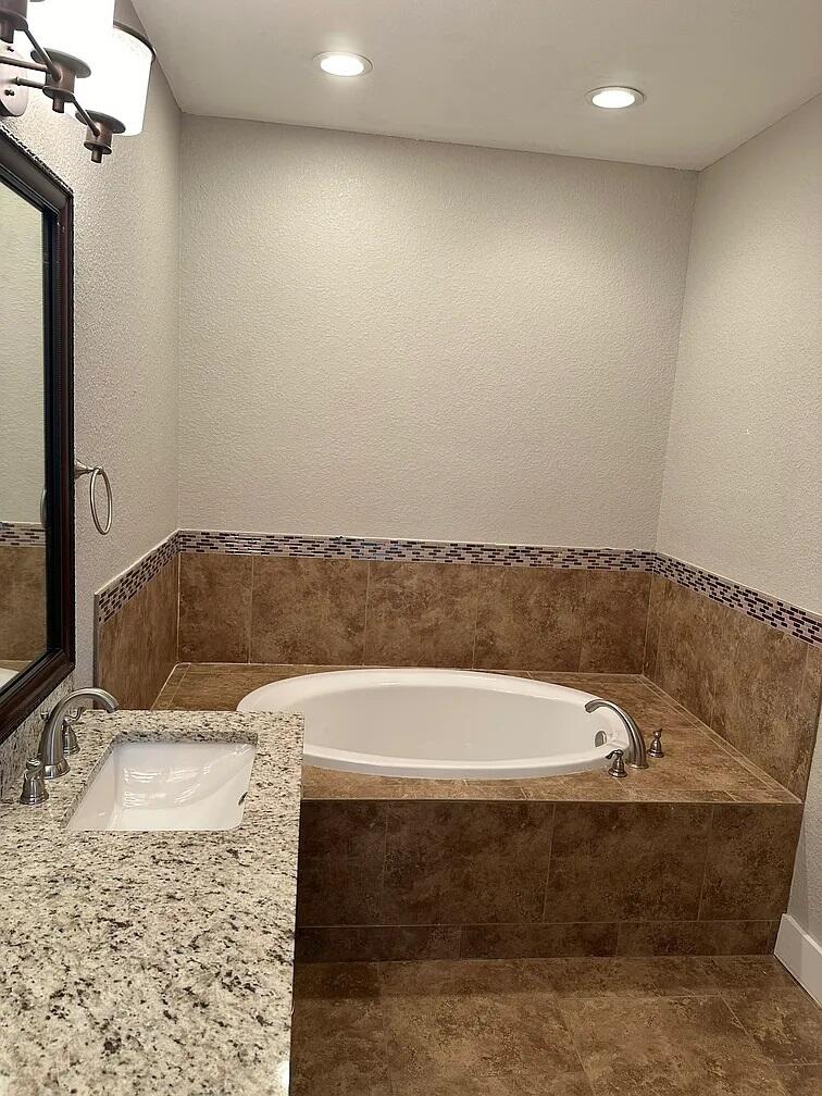 Destin Oaks - Residential Lease