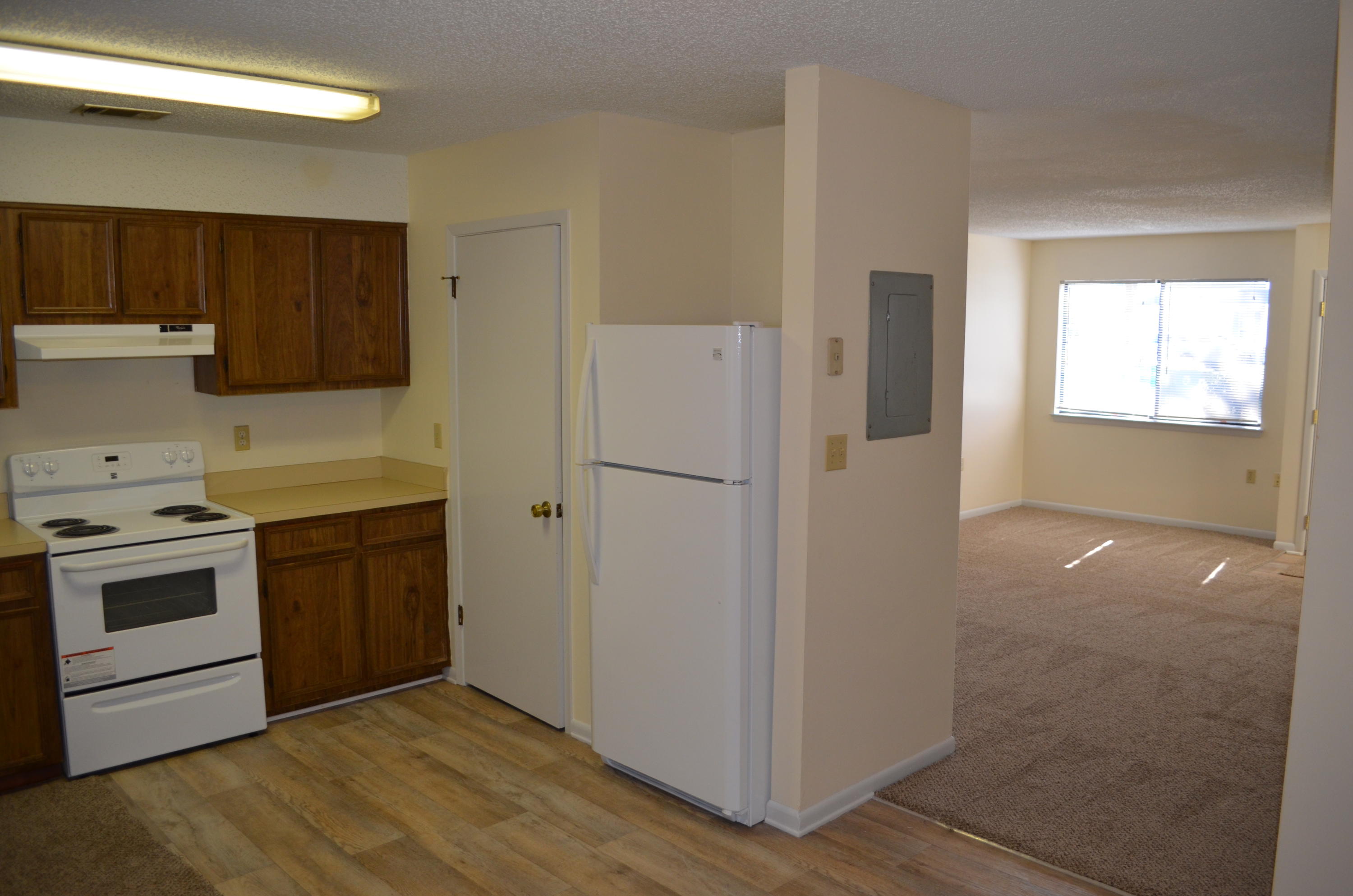 LIVEOAK S/D - Residential Lease