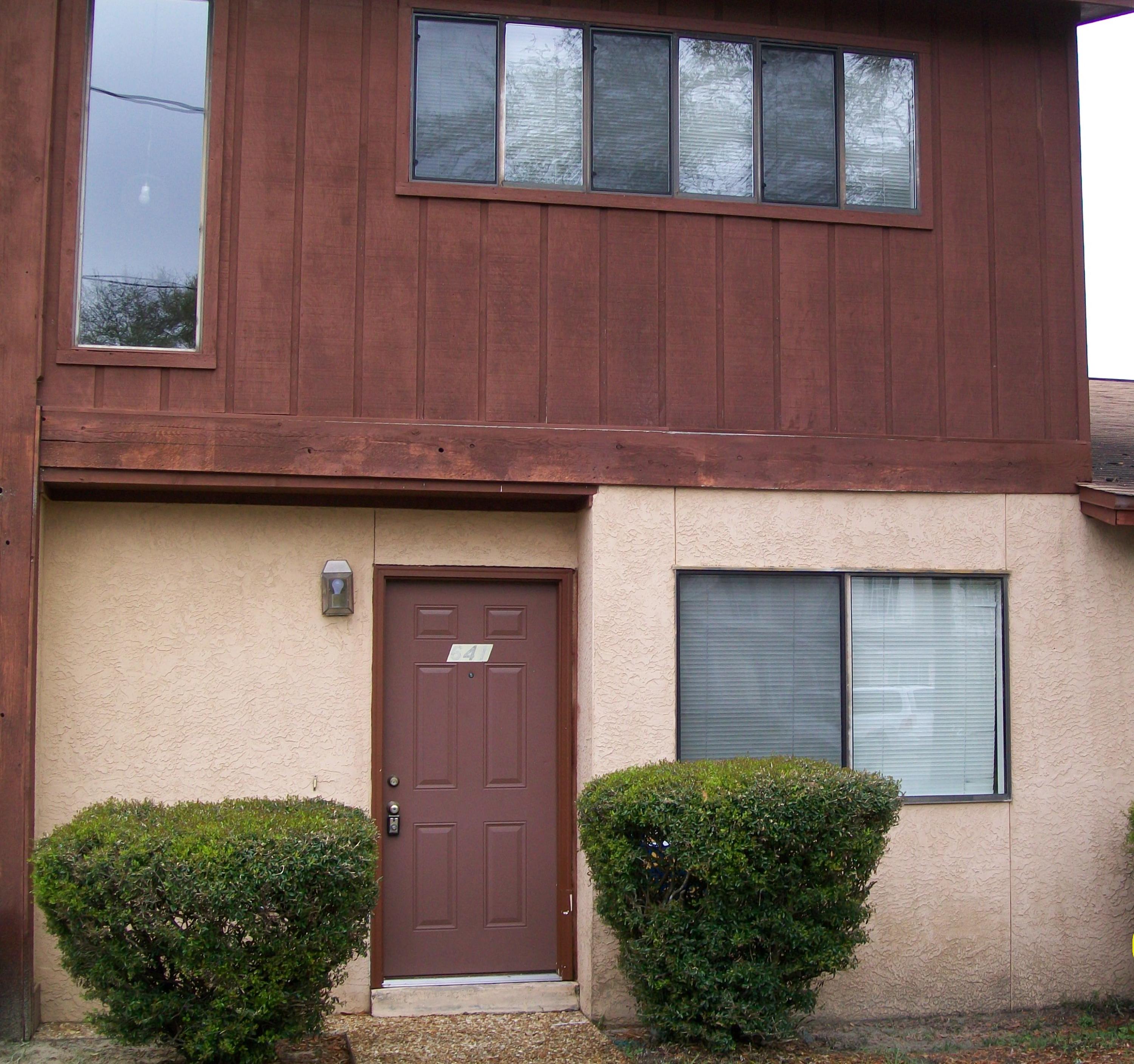 LIVEOAK S/D - Residential Lease
