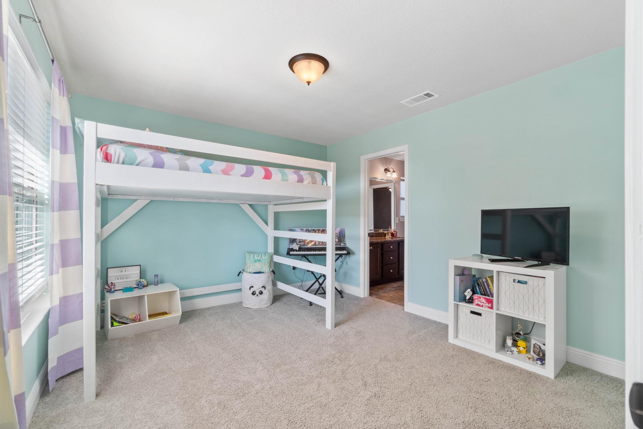 WATERFORD SOUND - Residential