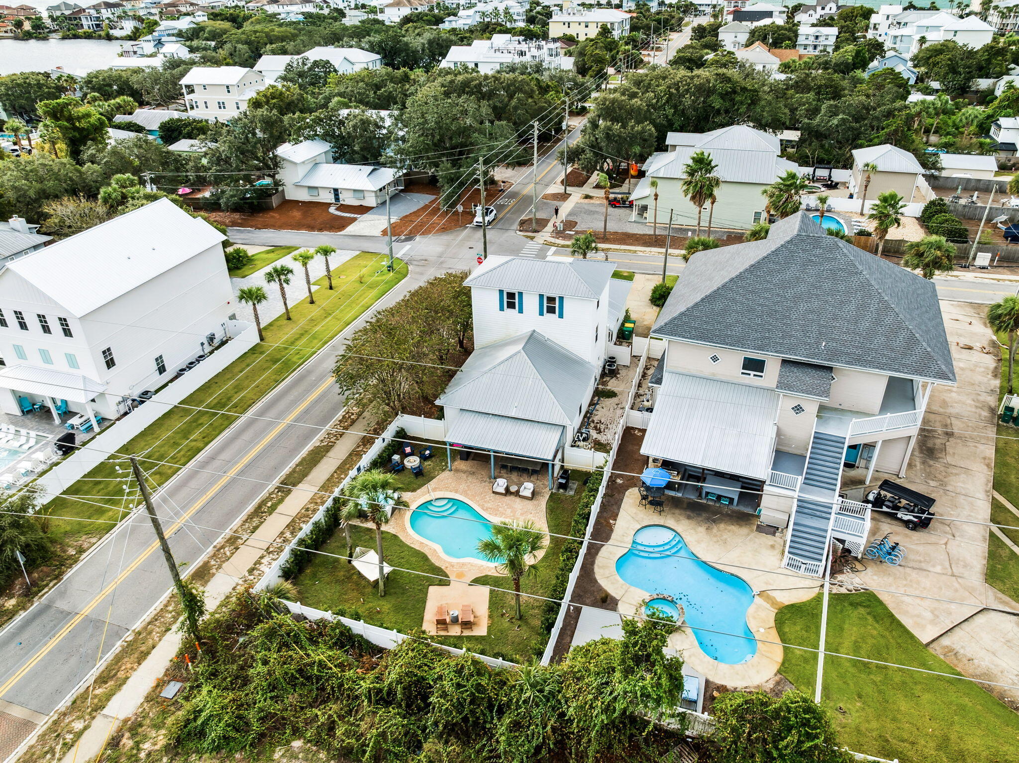 CRYSTAL BEACH - Residential