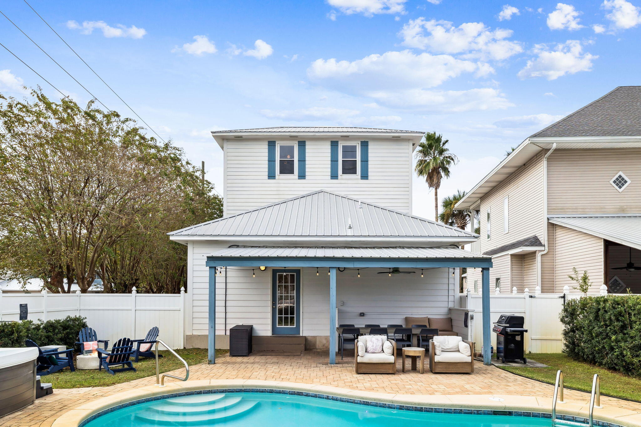 CRYSTAL BEACH - Residential