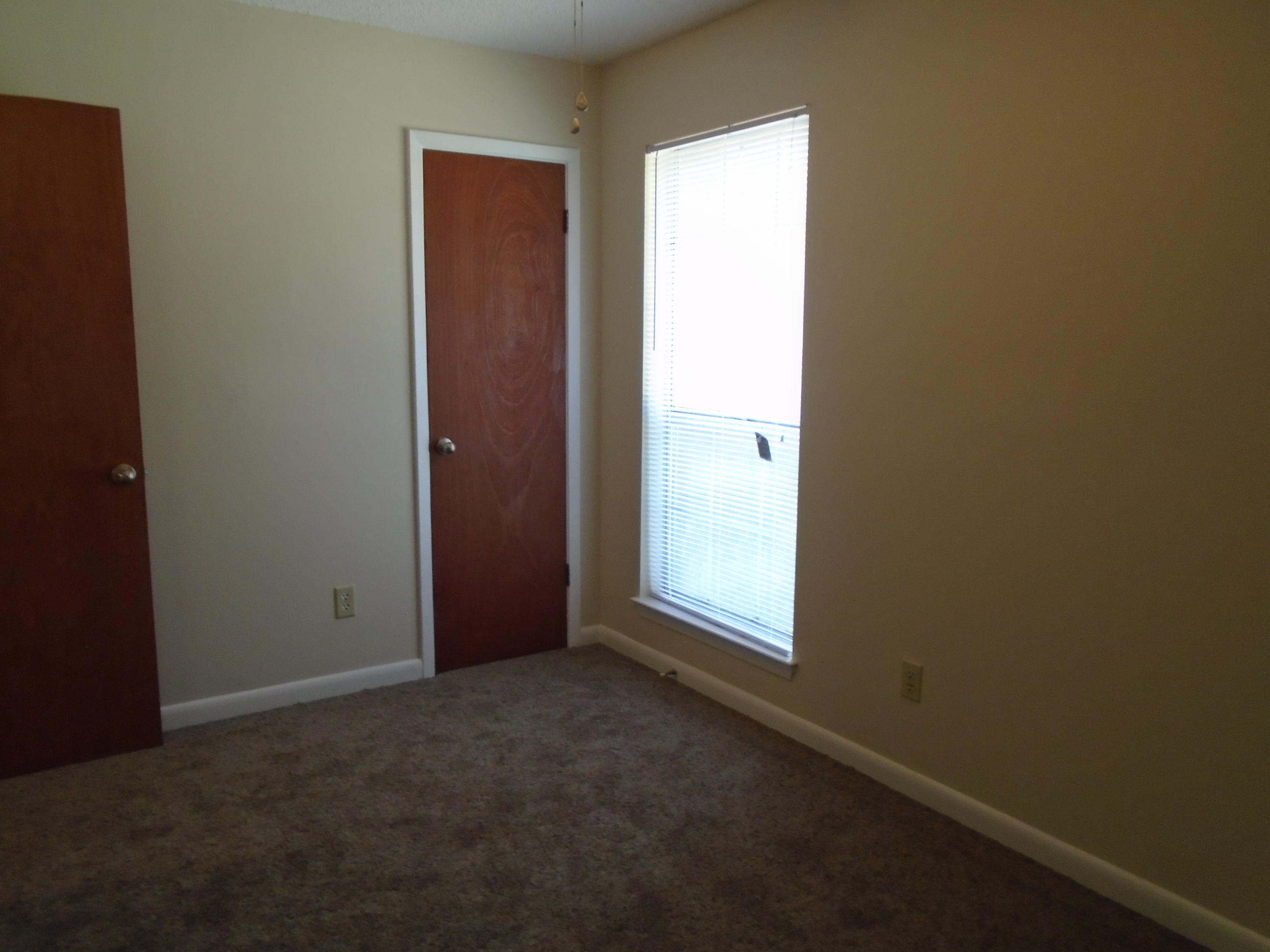 PARTIN BROOKS S/D - Residential Lease