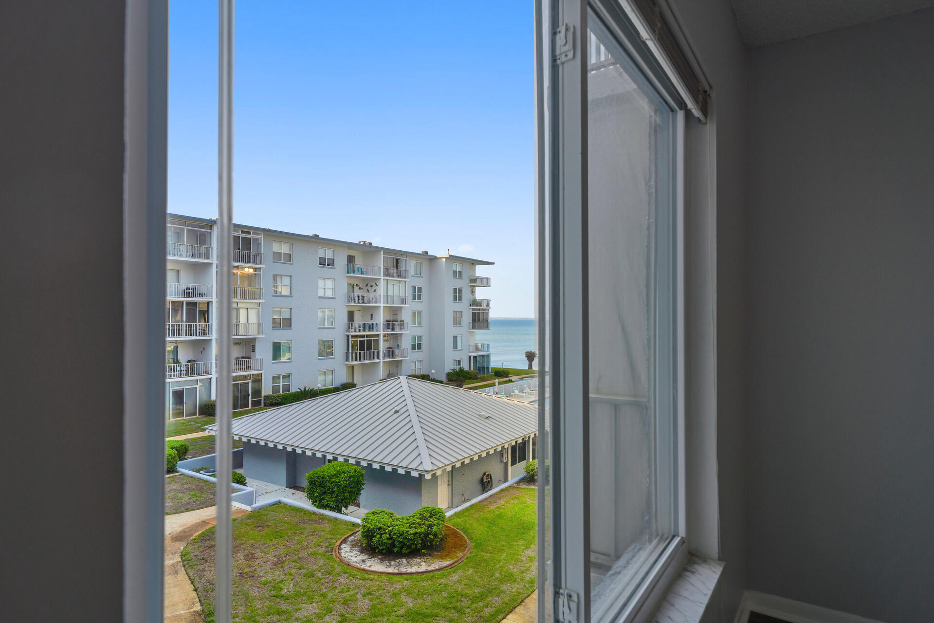 CENTURY PARK WEST - Residential Lease