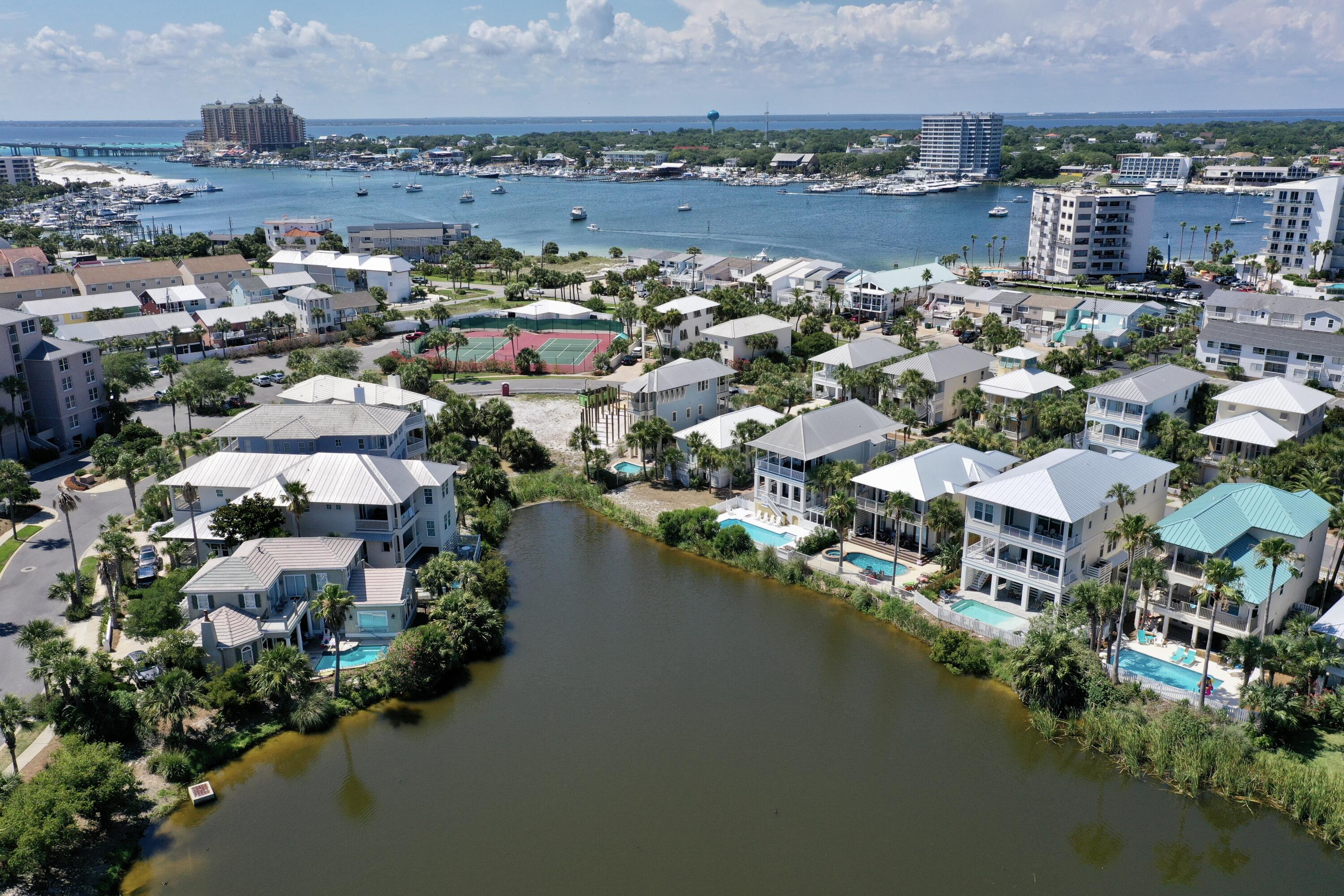 DESTIN POINTE - Residential