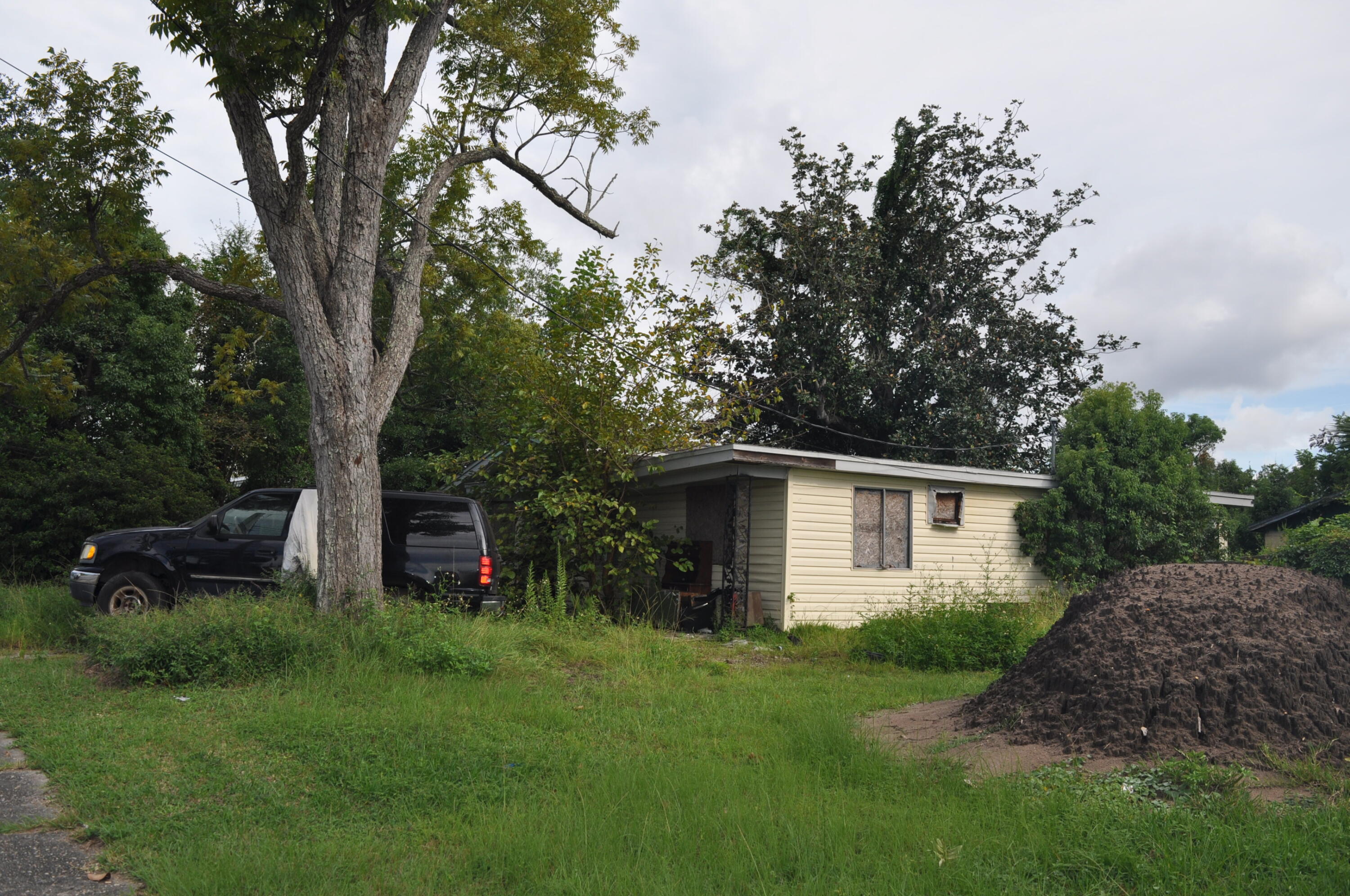 Lot value only - bring an offer!