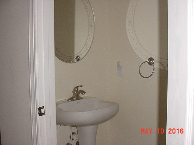 EAGLE BAY - Residential Lease