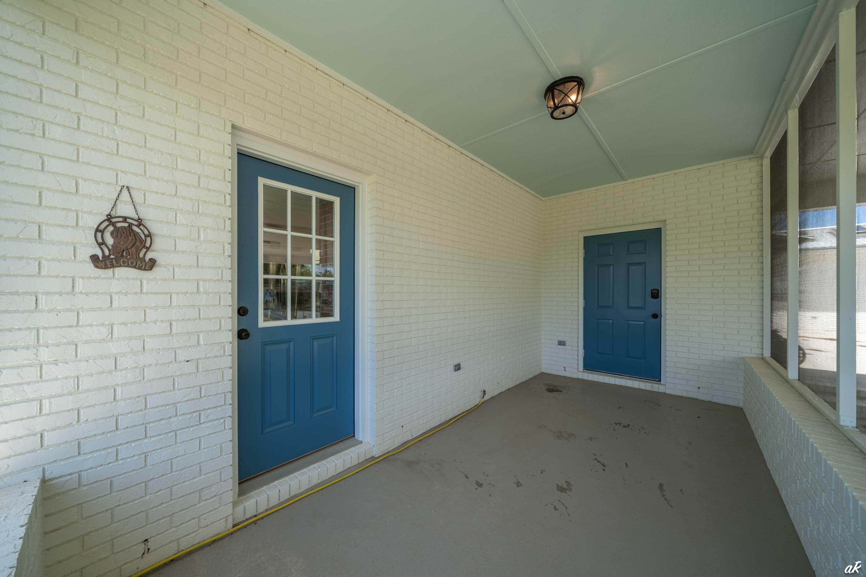 NO RECORDED SUBDIVISION - Residential