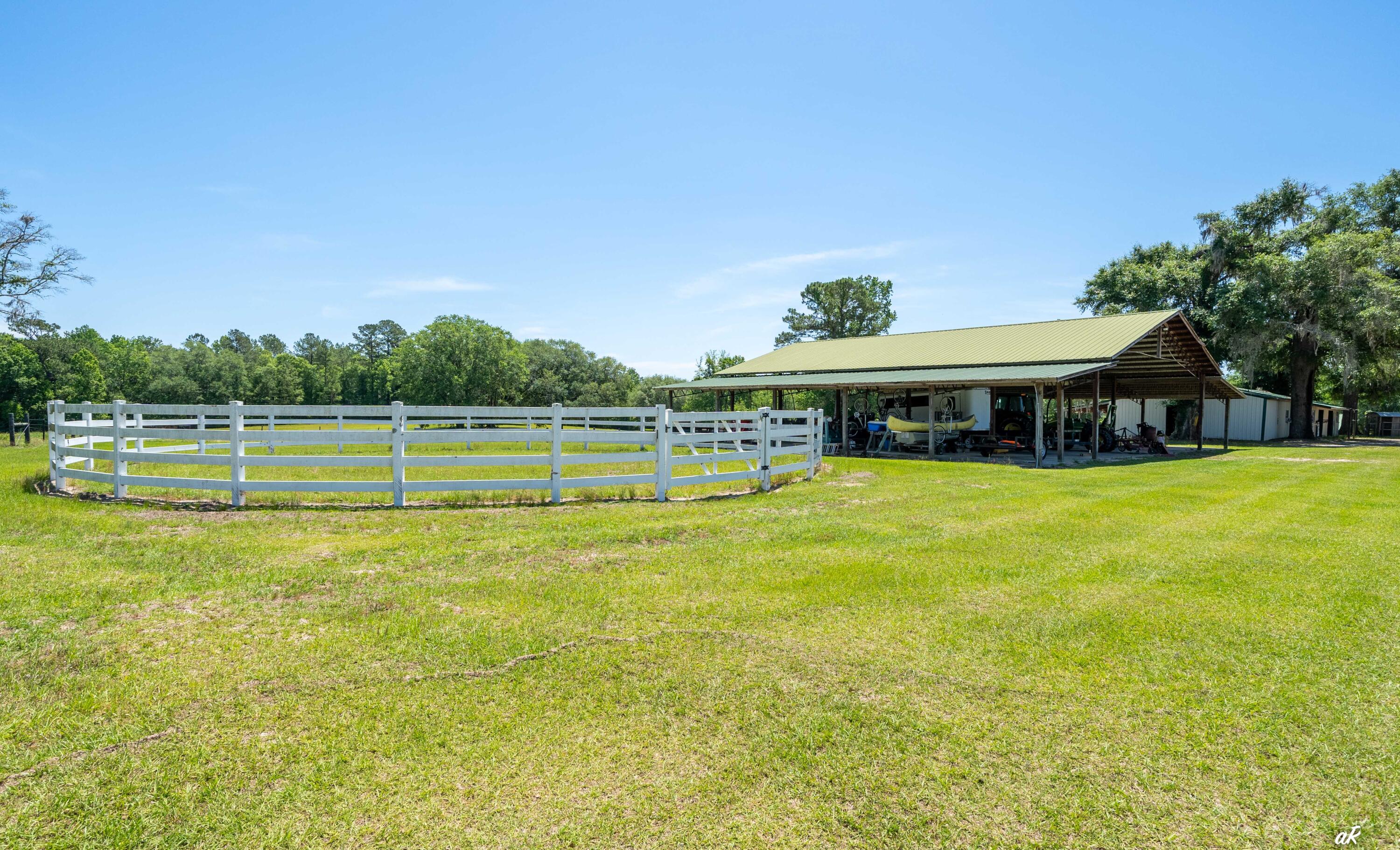 NO RECORDED SUBDIVISION - Residential
