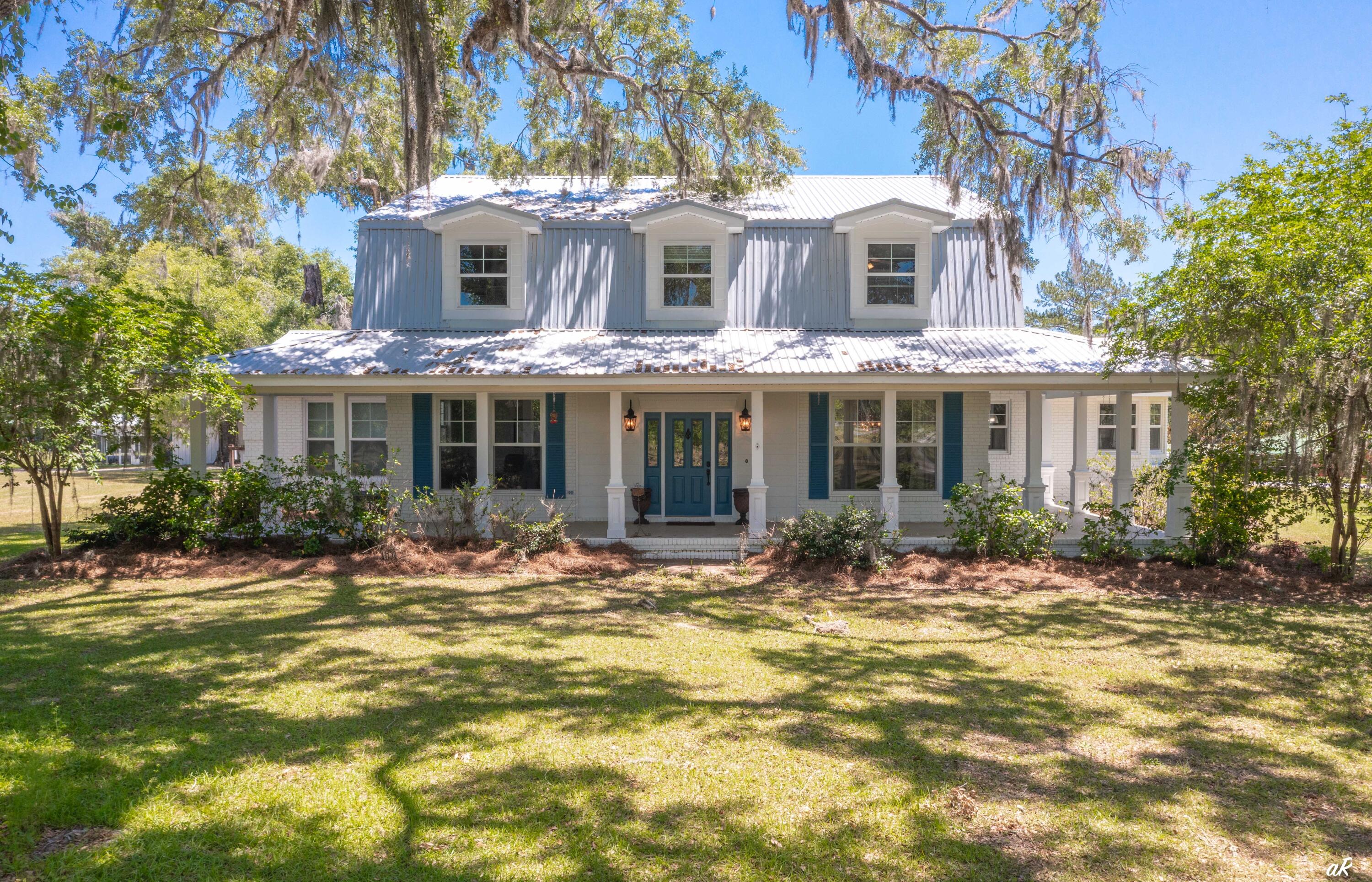 NO RECORDED SUBDIVISION - Residential