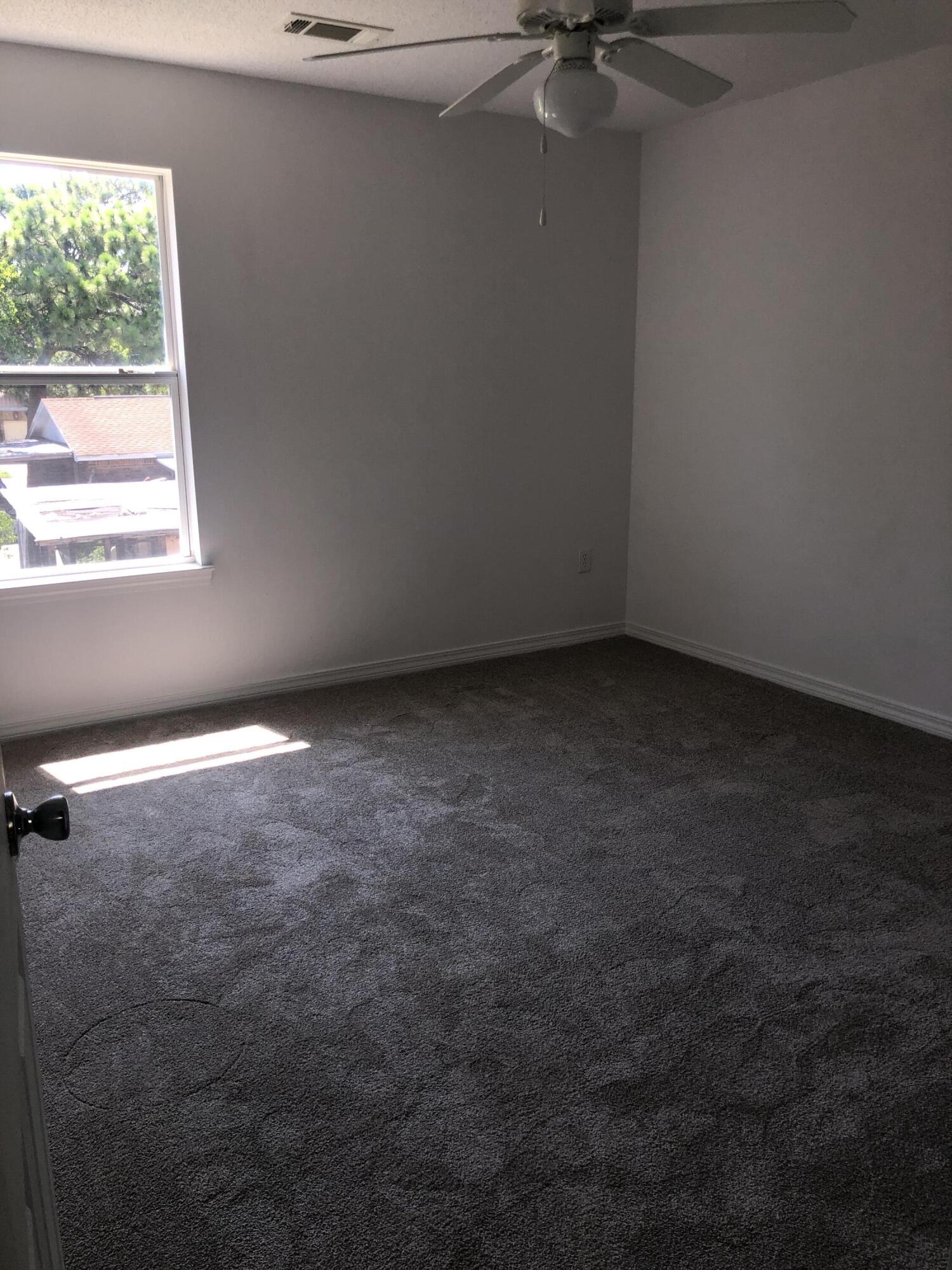 SANTA ROSA OAKS CONDOMINIUM - Residential Lease