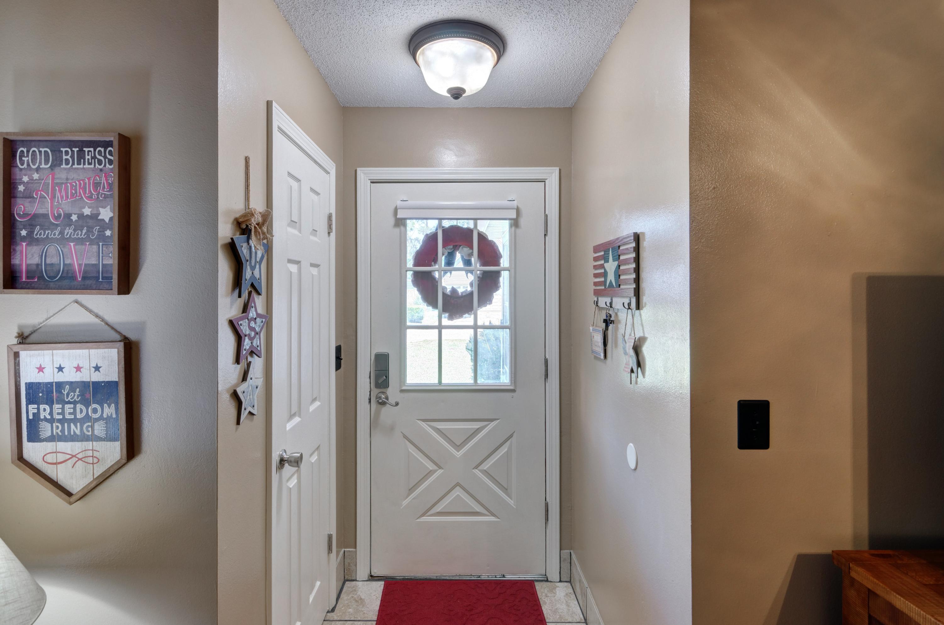 SADDLE CREEK - Residential