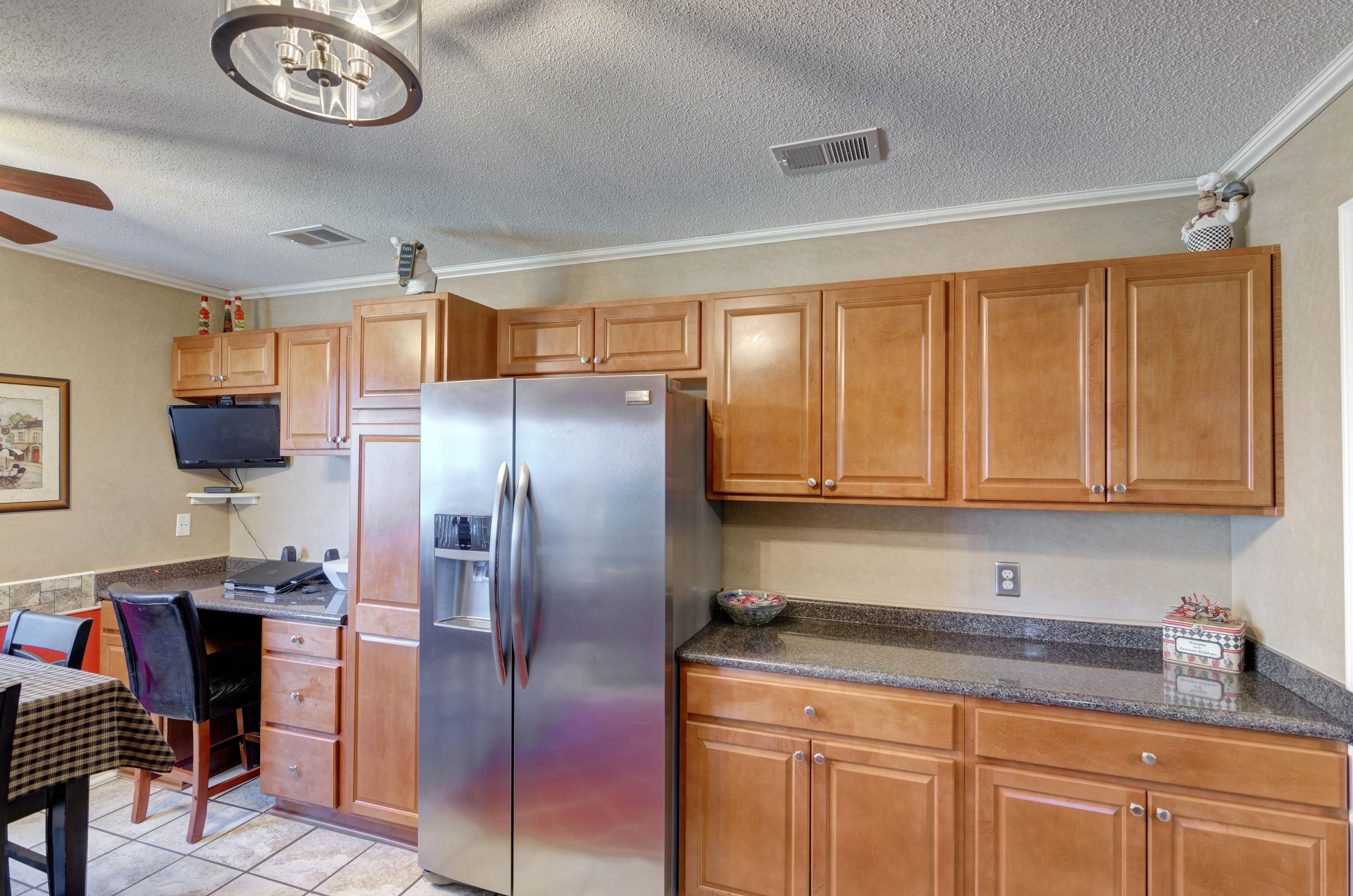 SADDLE CREEK - Residential