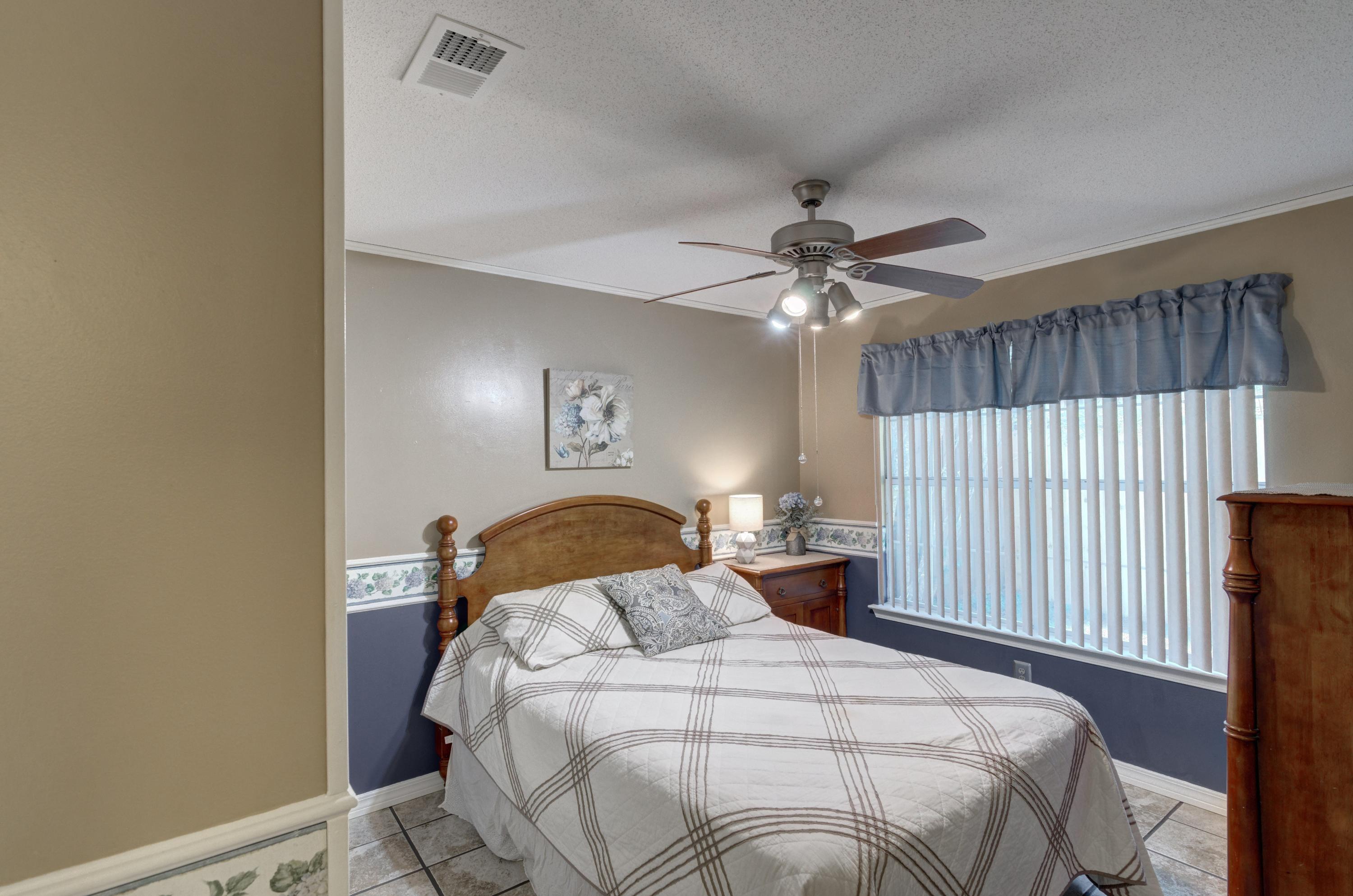 SADDLE CREEK - Residential