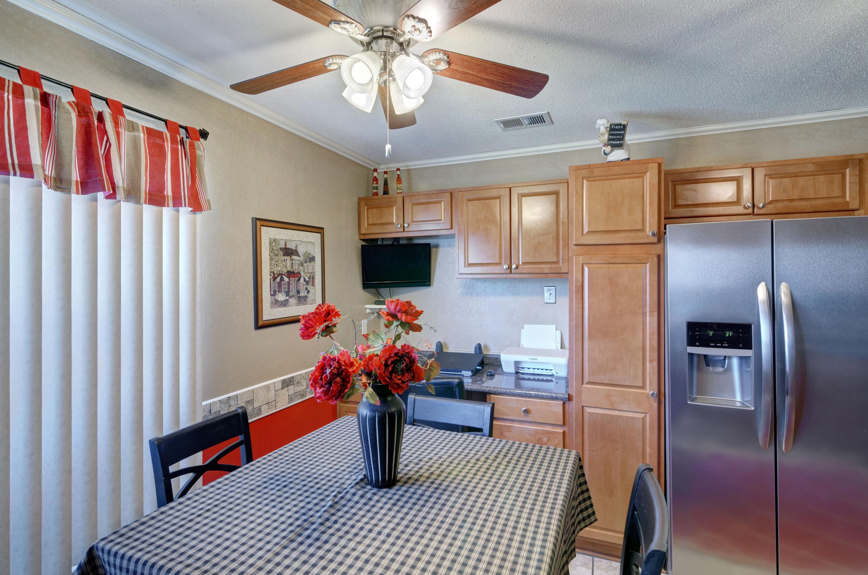 SADDLE CREEK - Residential