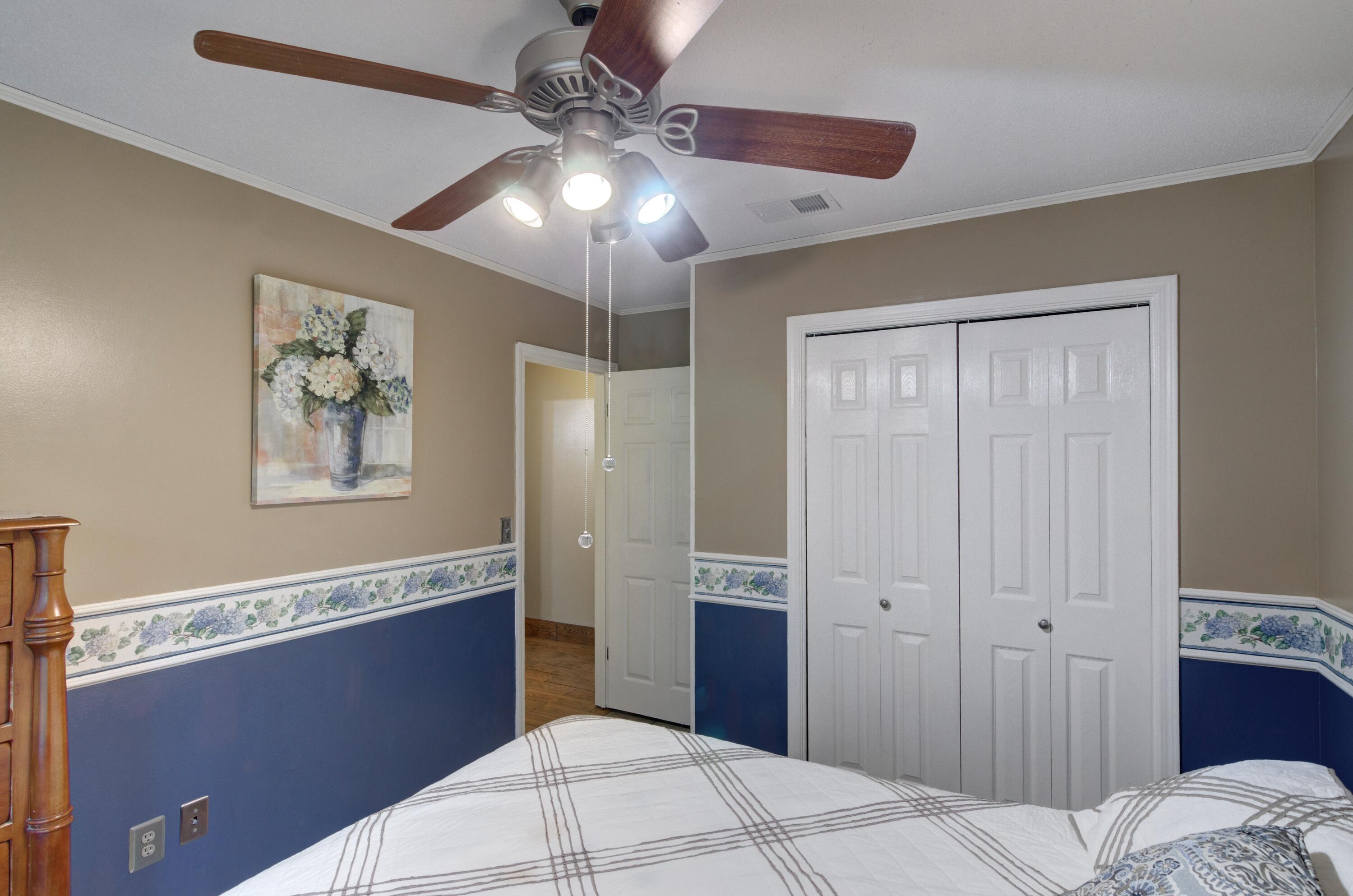SADDLE CREEK - Residential