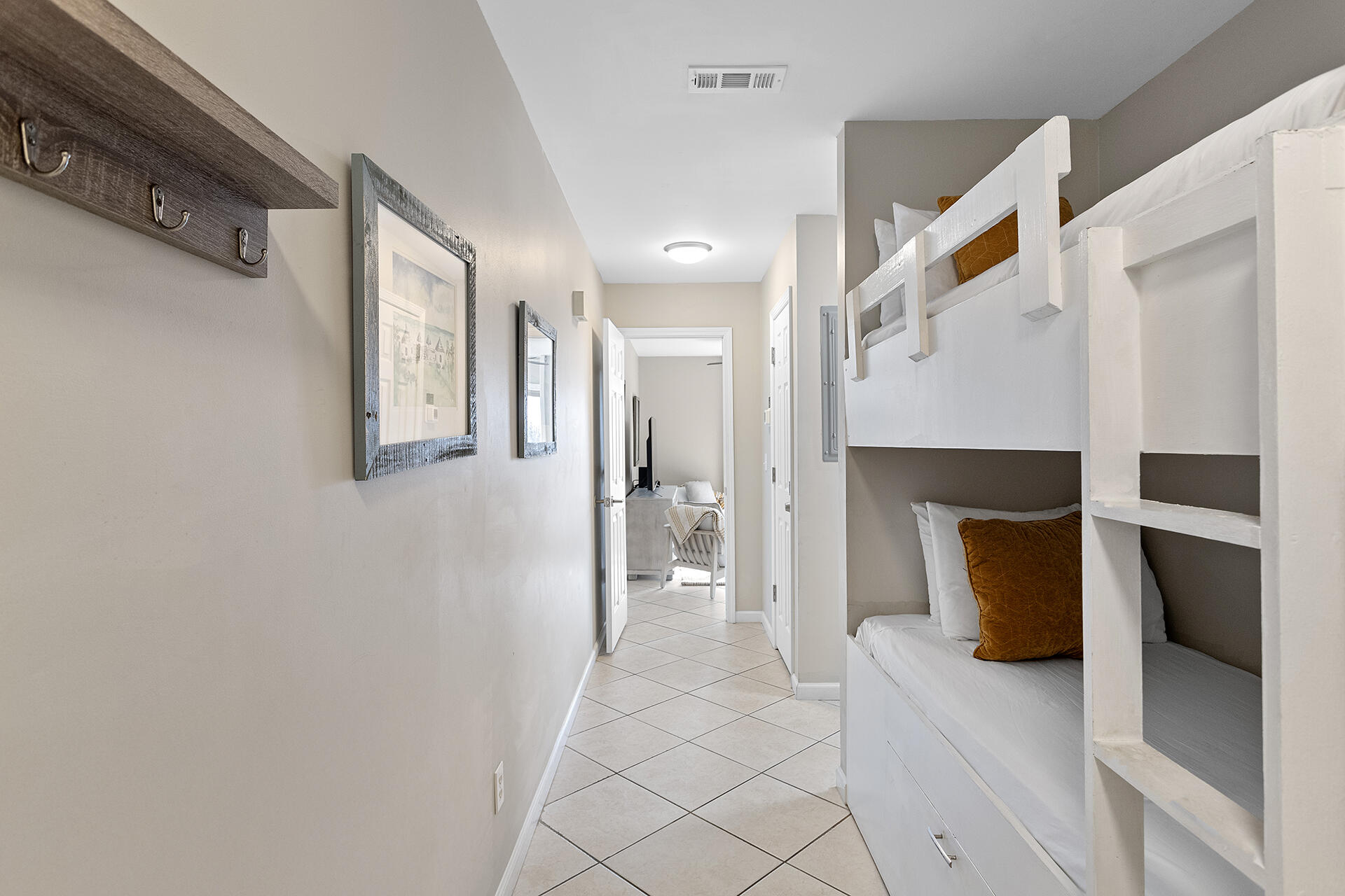 INLET DUNES CONDO PH 1 - Residential