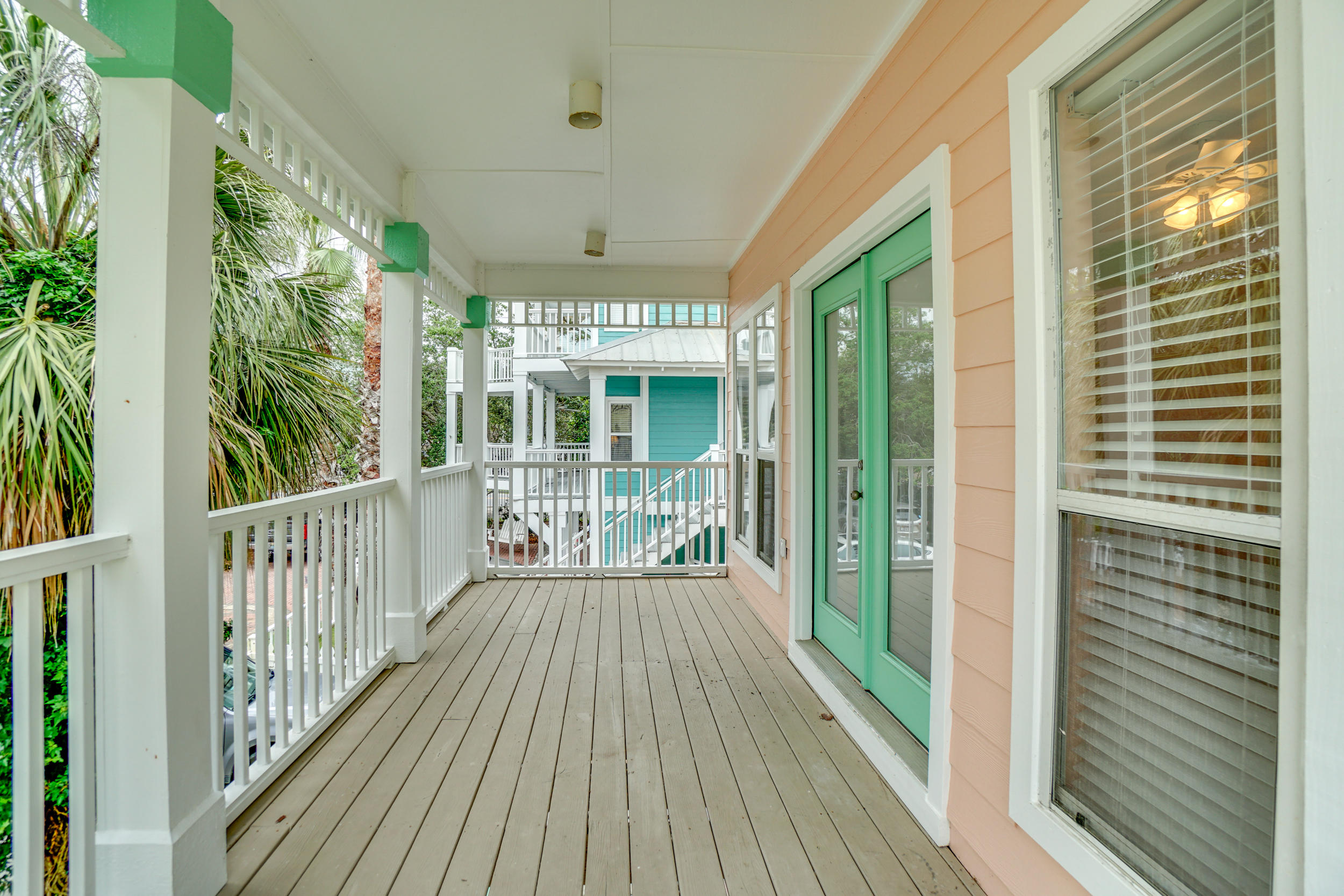 SUNRISE BEACH - Residential