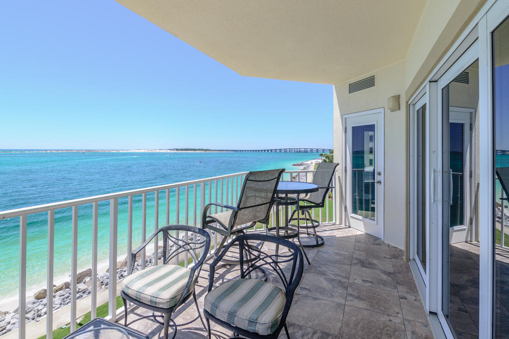 WATERVIEW TOWERS PH 2 - Residential