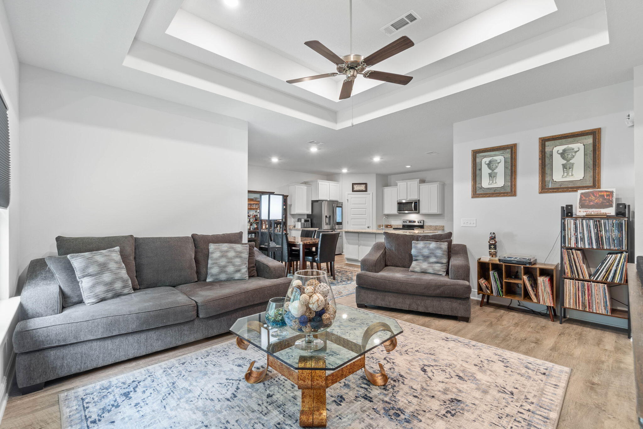 HERITAGE OAKS - Residential