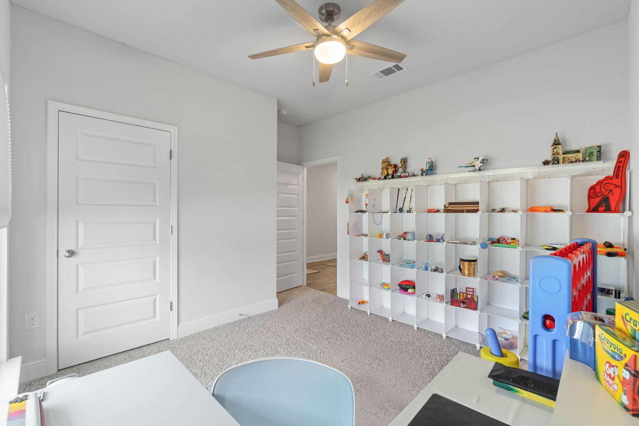 HERITAGE OAKS - Residential