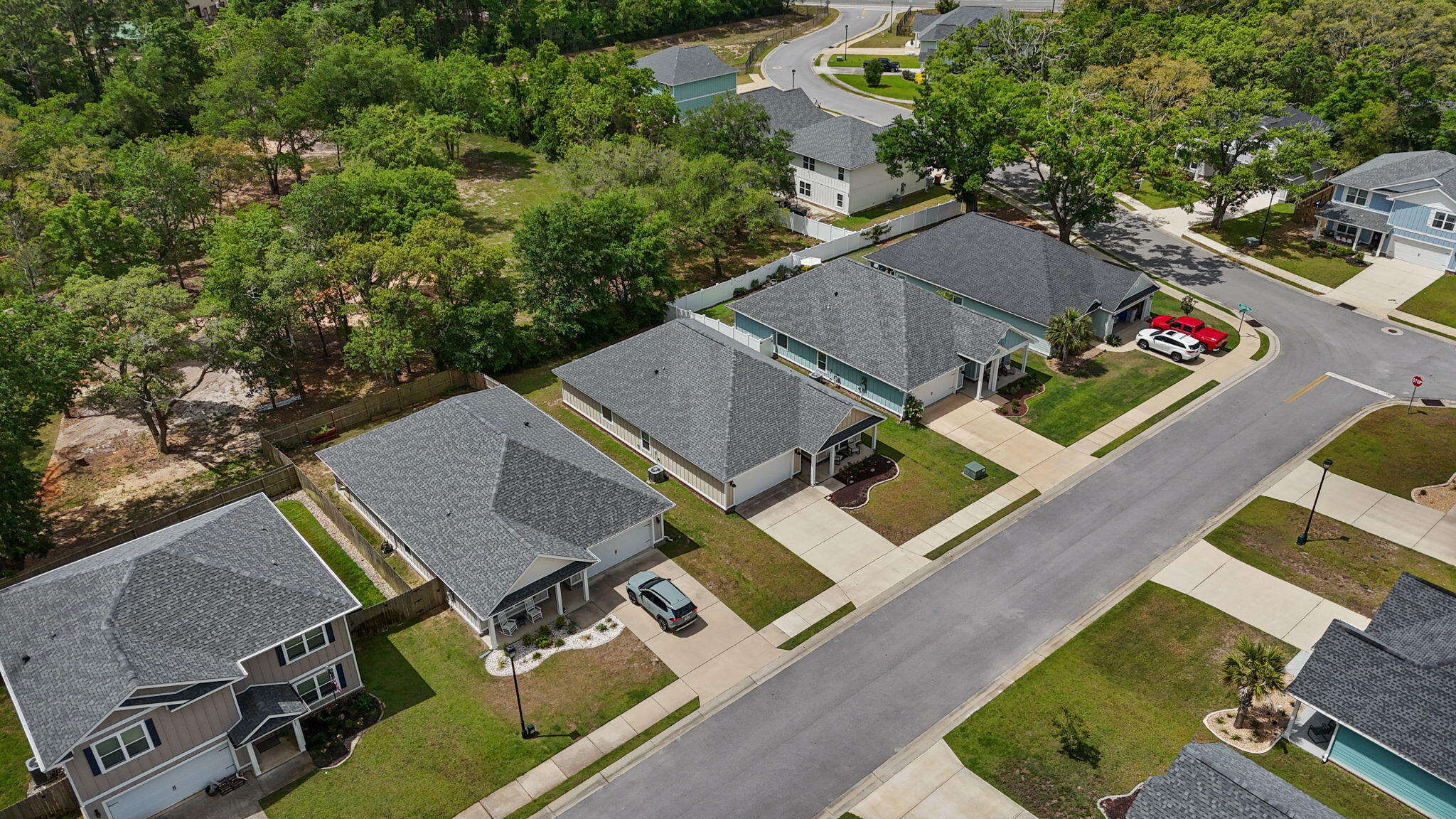HERITAGE OAKS - Residential