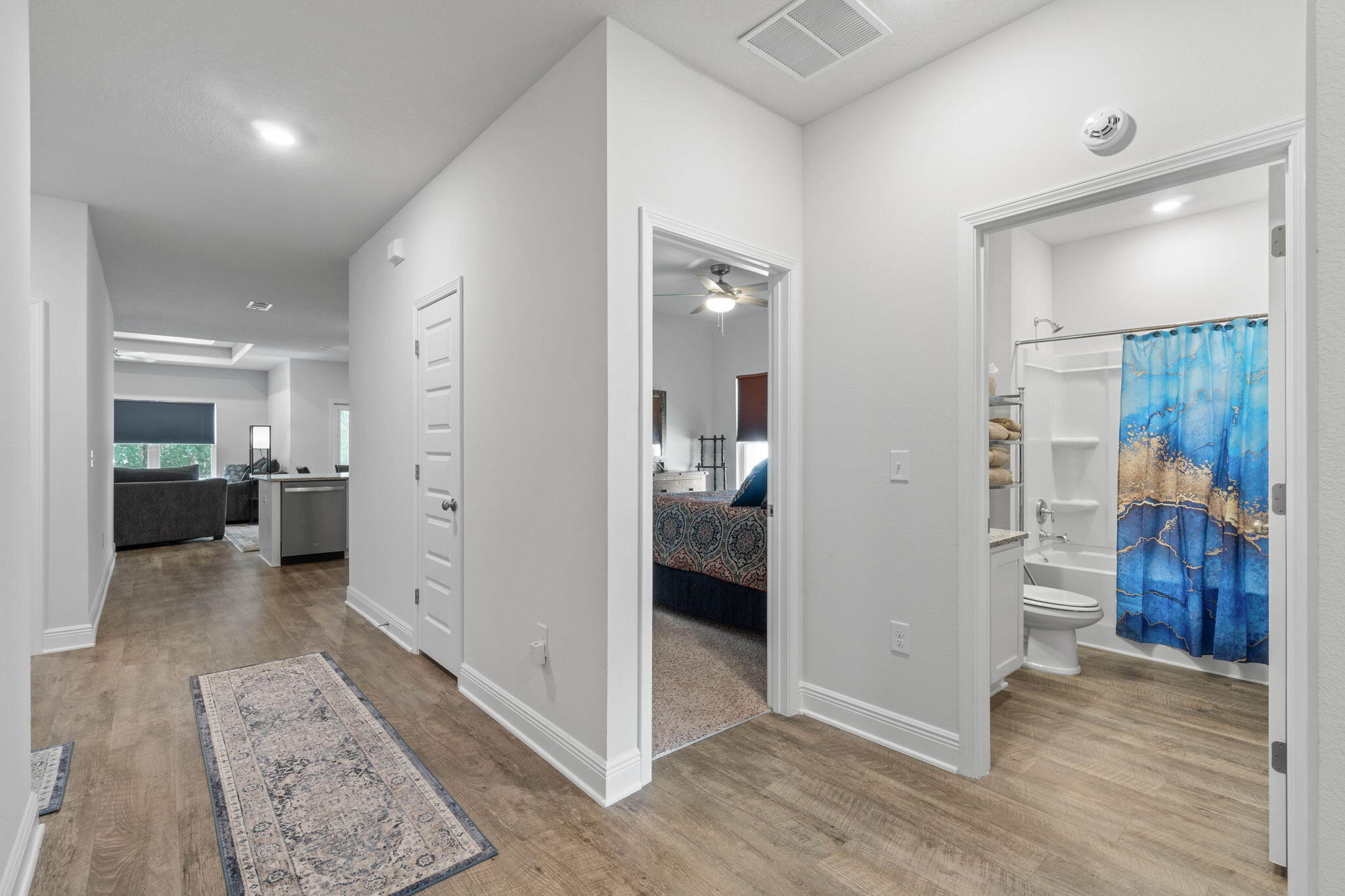 HERITAGE OAKS - Residential