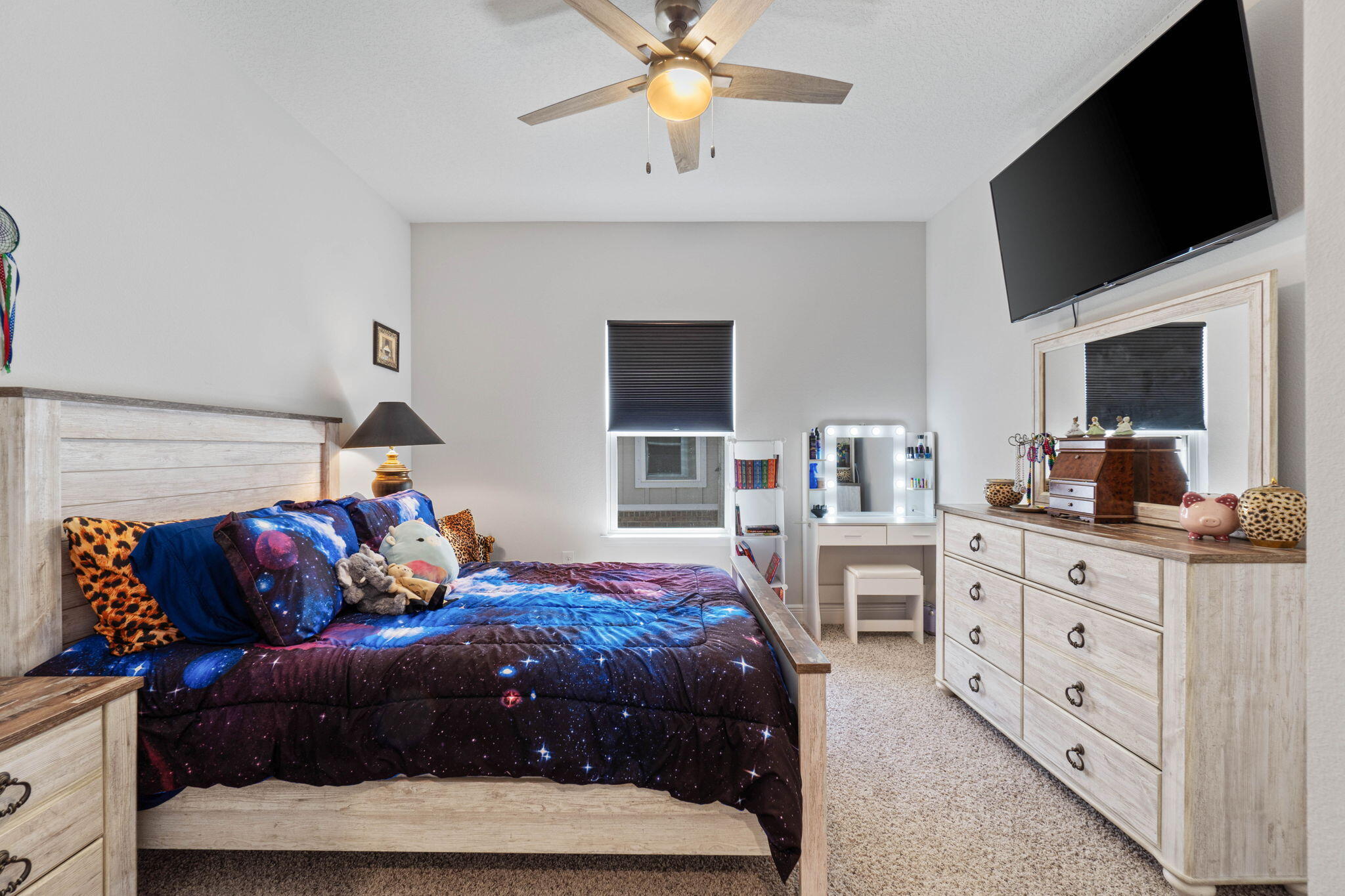 HERITAGE OAKS - Residential