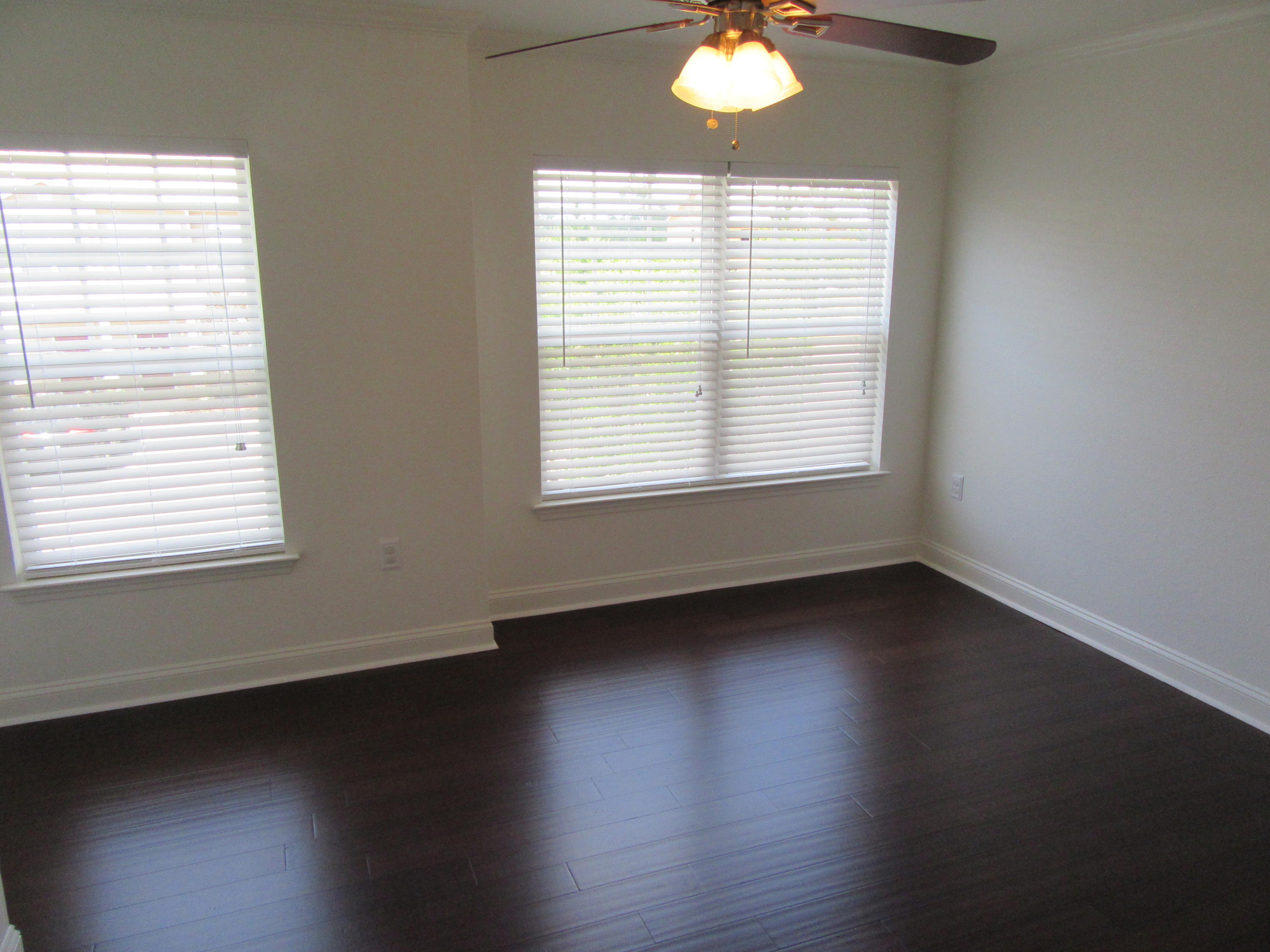 VERANDAS OF FREEPORT, THE - Residential Lease