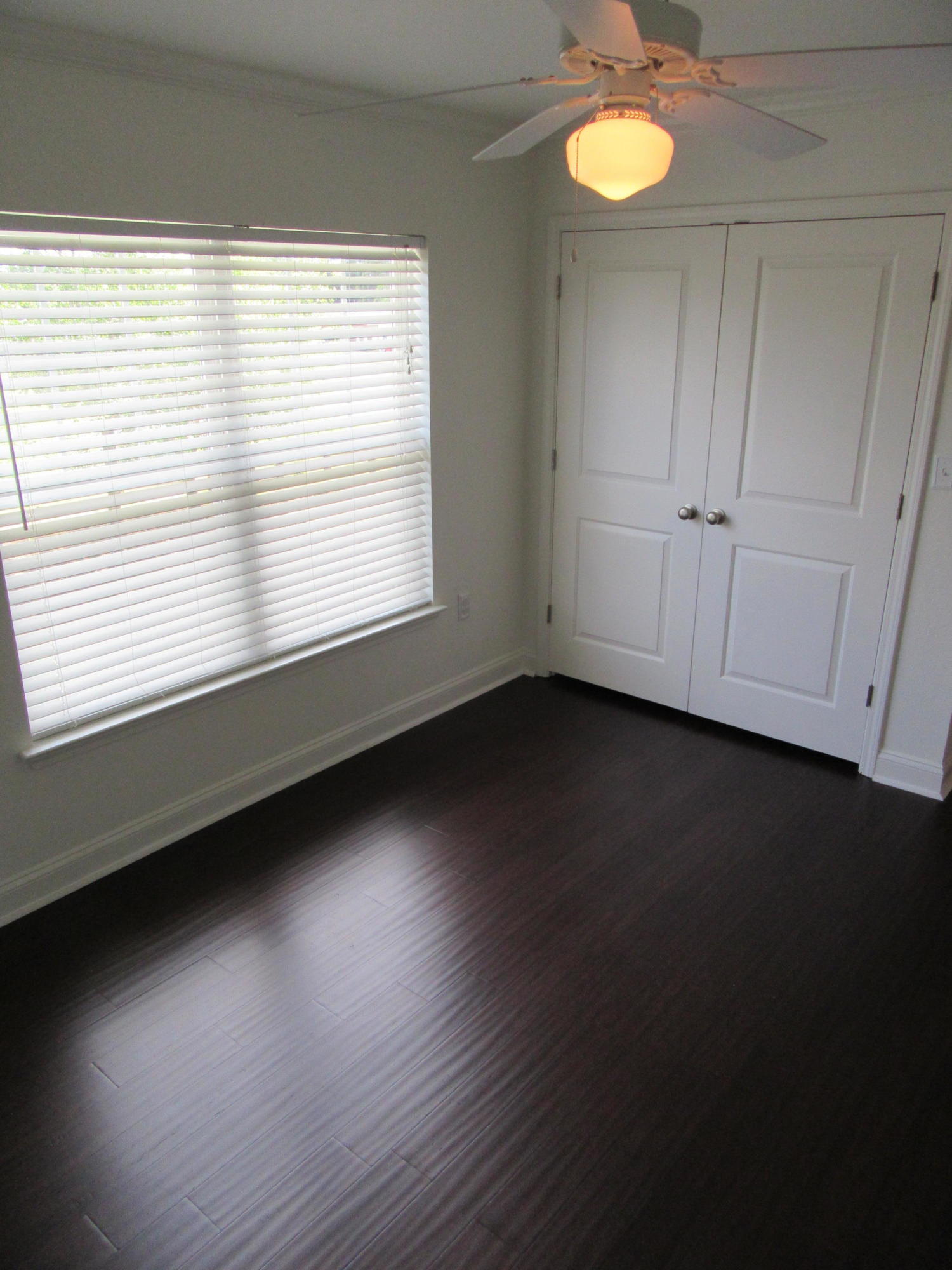 VERANDAS OF FREEPORT, THE - Residential Lease