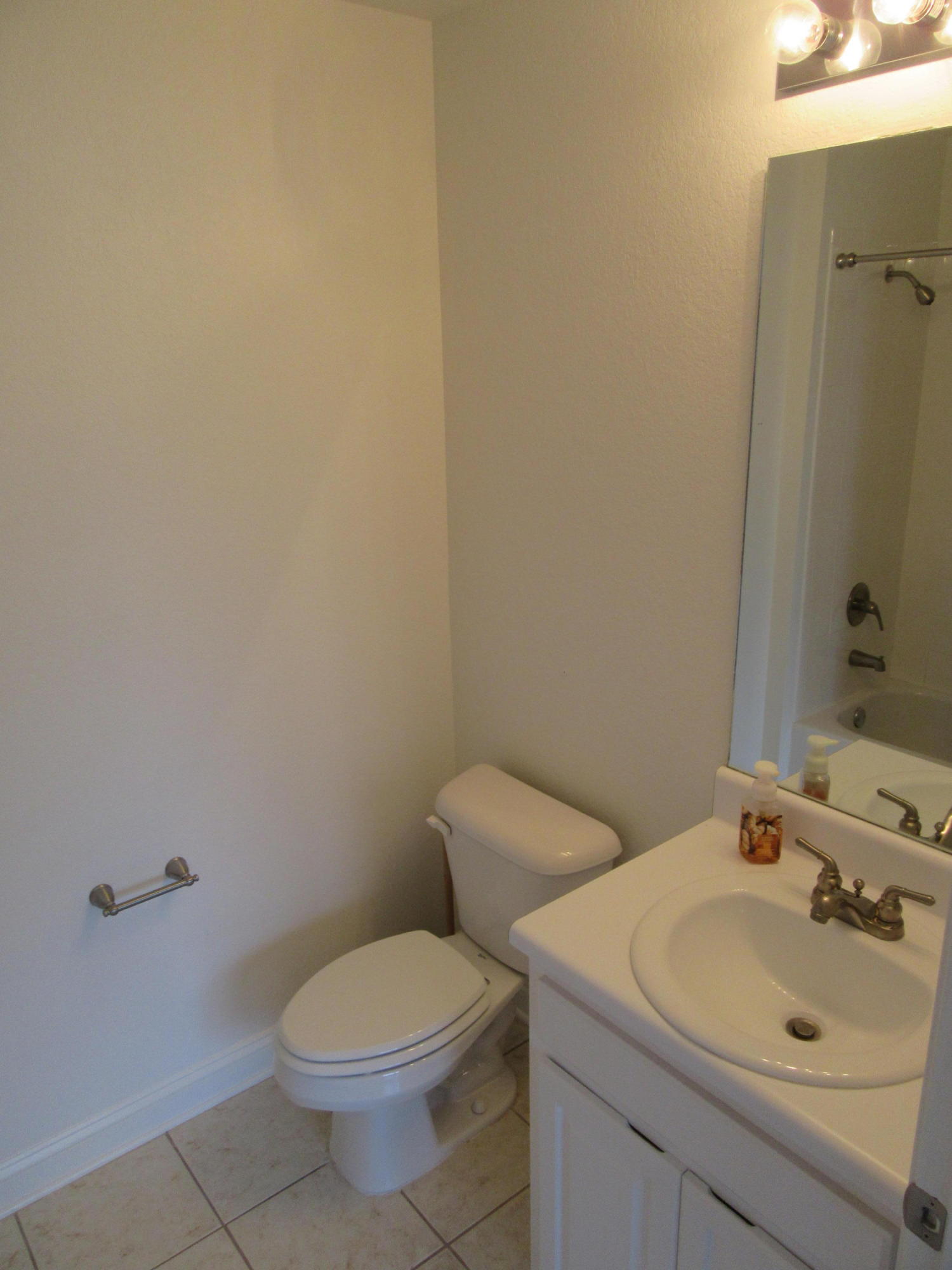 VERANDAS OF FREEPORT, THE - Residential Lease