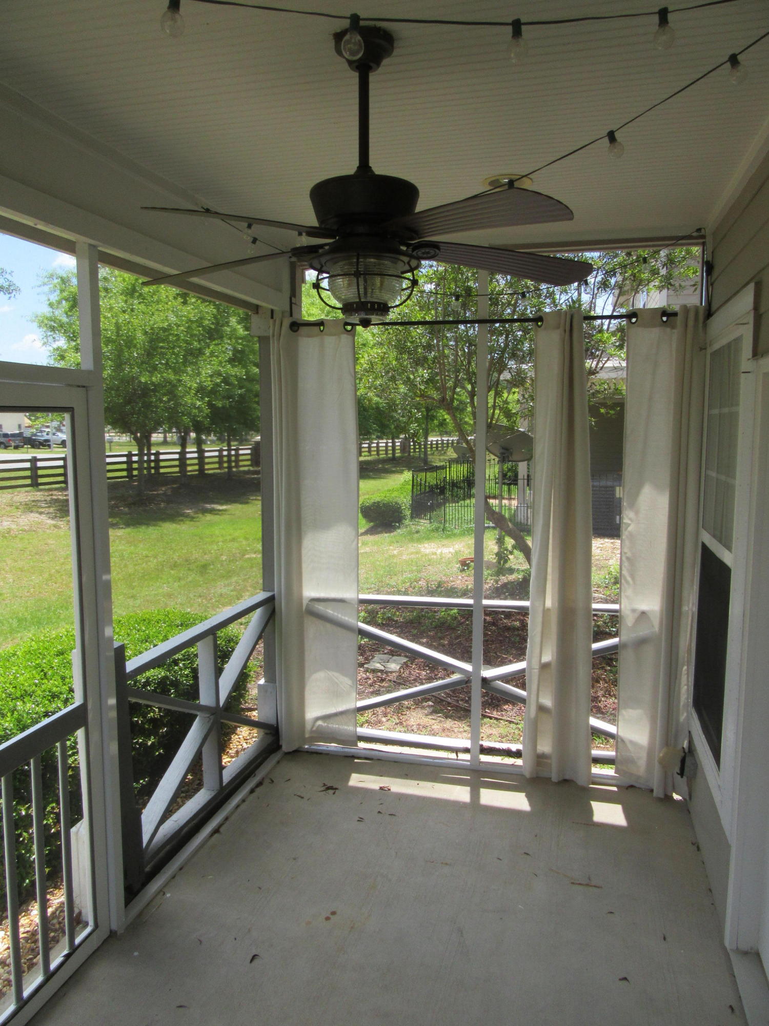 VERANDAS OF FREEPORT, THE - Residential Lease