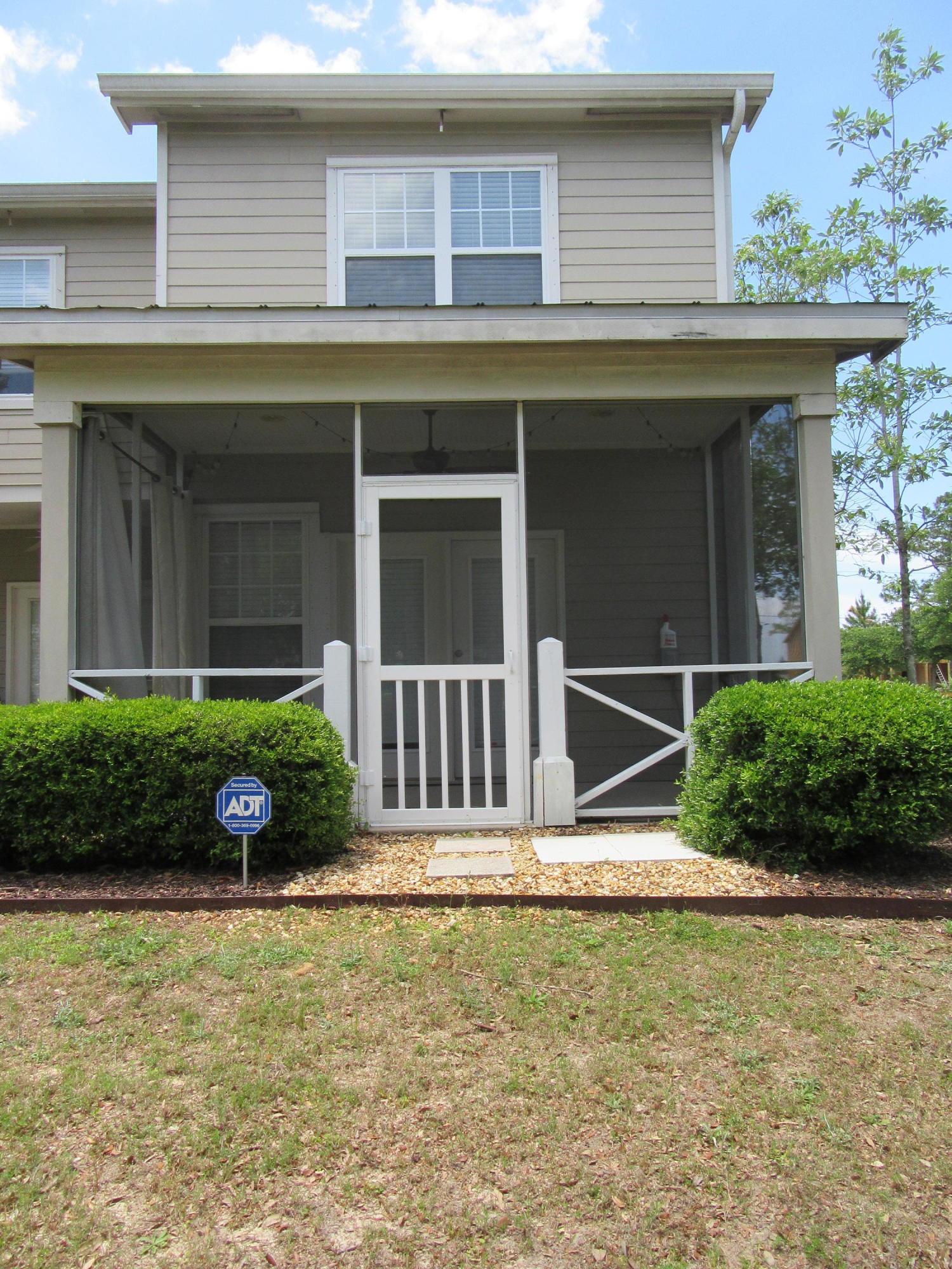 VERANDAS OF FREEPORT, THE - Residential Lease