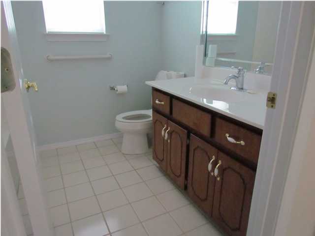 PARKWOOD COVE AT BLUEWATER BAY - Residential Lease