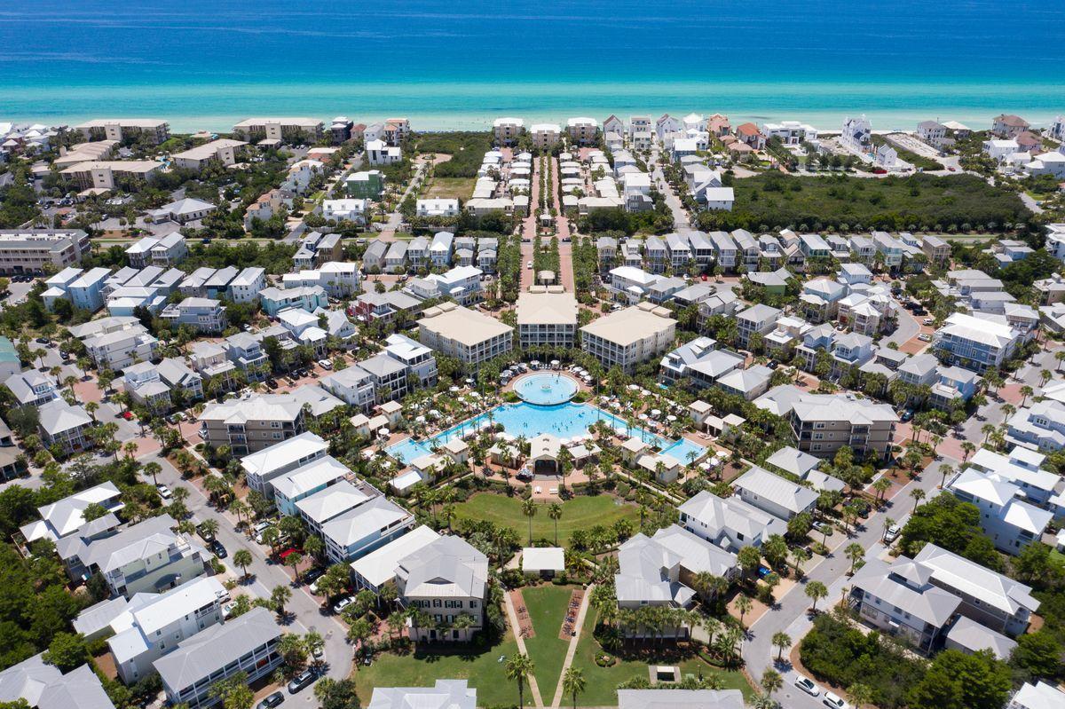 VILLAS AT SEACREST BEACH - Residential
