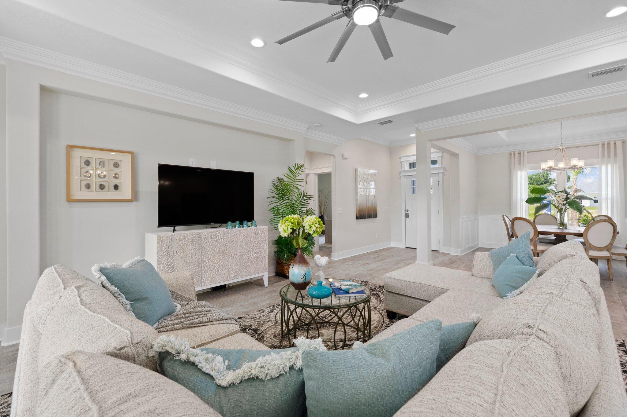LAGUNA HAVEN - Residential