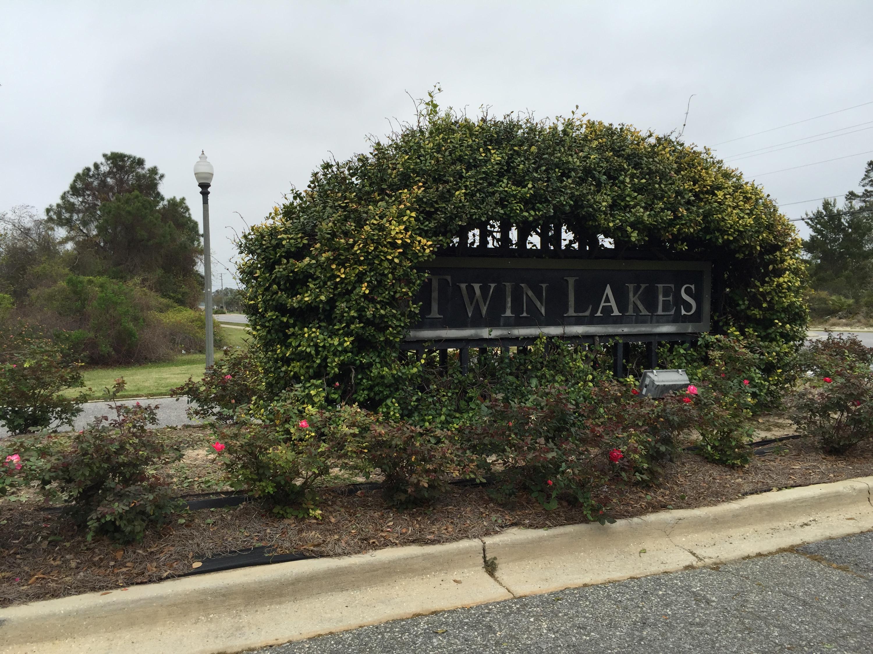 TWIN LAKES ESTATES - Residential Lease
