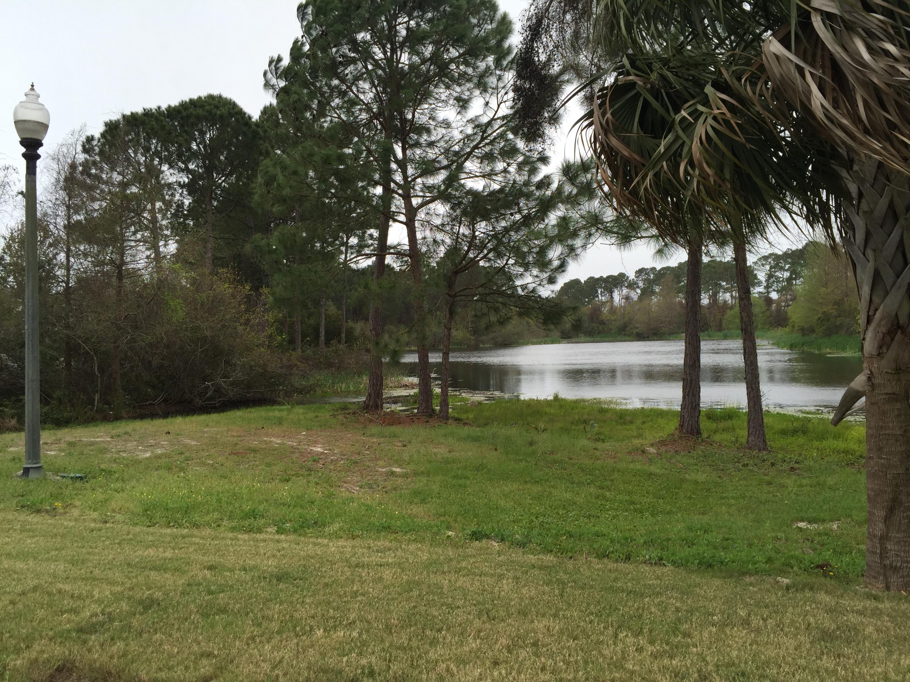 TWIN LAKES ESTATES - Residential Lease