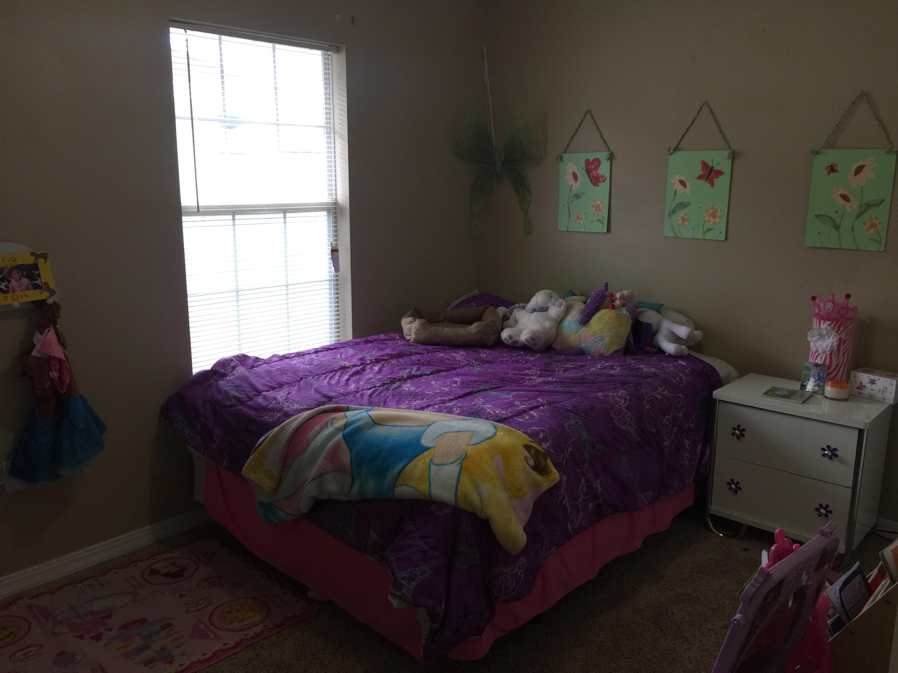 TWIN LAKES ESTATES - Residential Lease