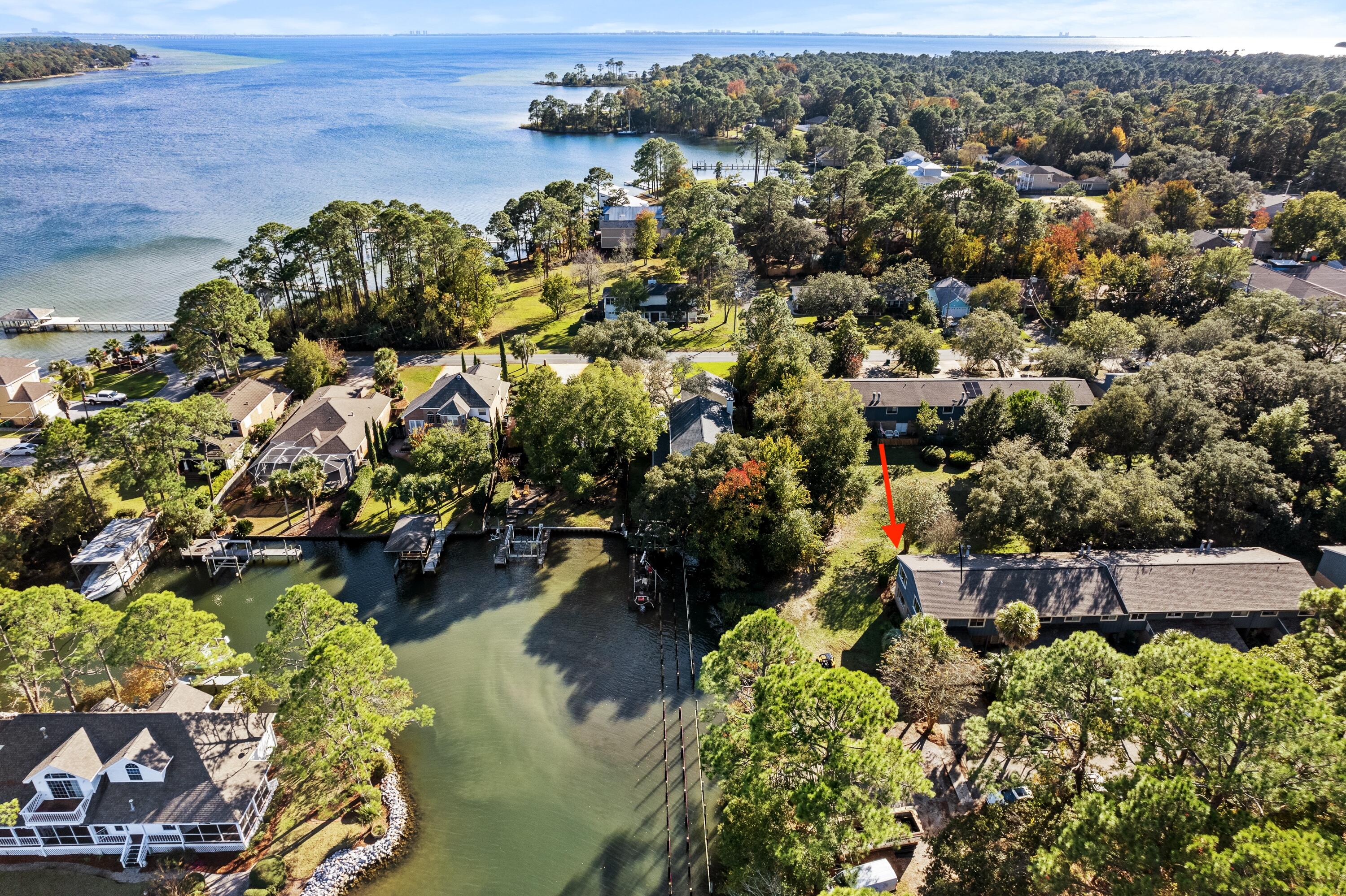 ROCKY BAYOU T/H UNIT 28 - Residential