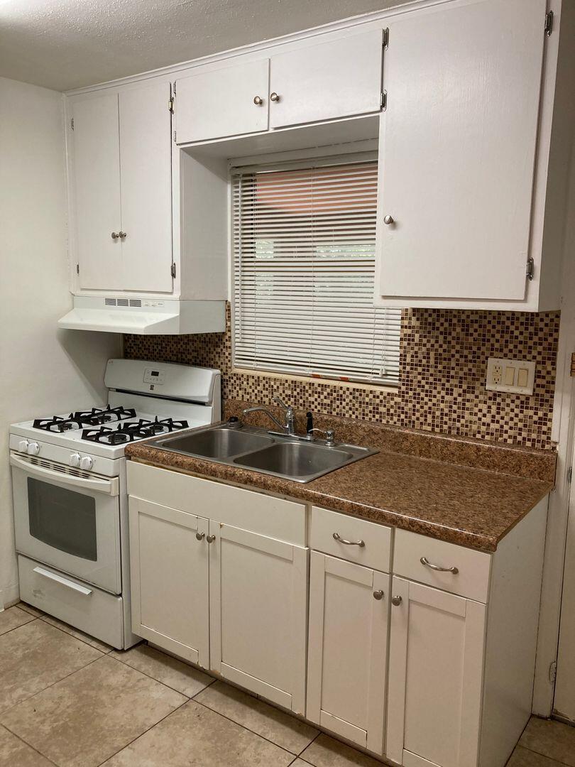 VALPARAISO PLAT 01 - Residential Lease