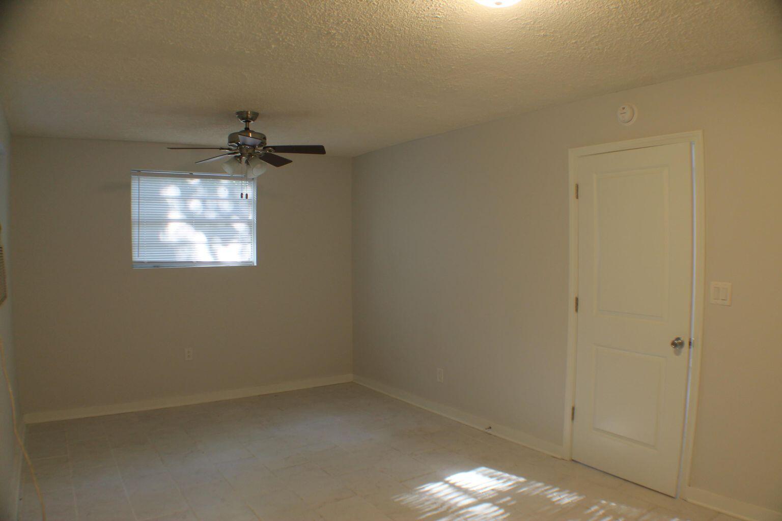 BEG NW COR SEC E100 FT FOR BEG E100 FT S68 FT W100 FT N68 FT TO POB - Residential Lease