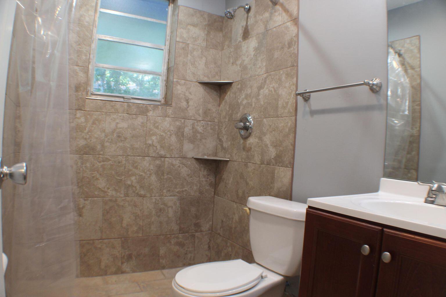 BEG NW COR SEC E100 FT FOR BEG E100 FT S68 FT W100 FT N68 FT TO POB - Residential Lease