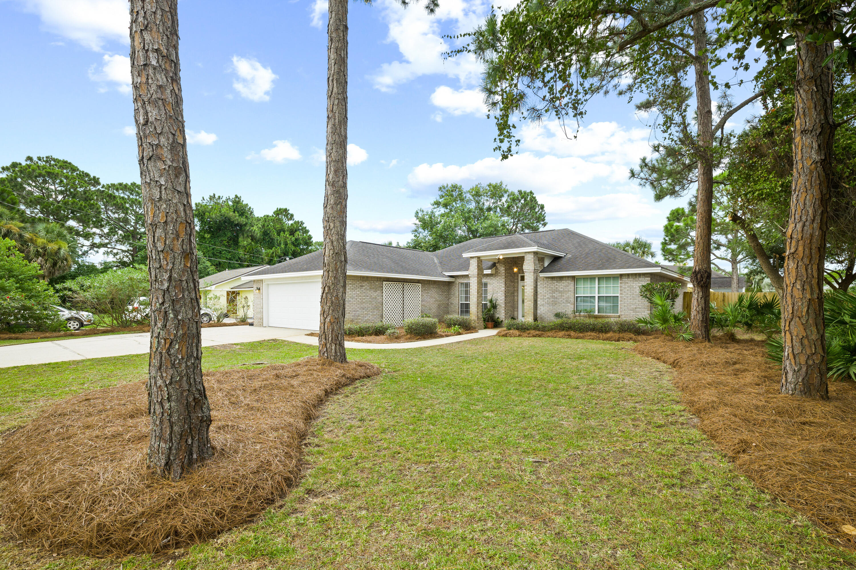 HOLIDAY SHORES ESTATES - Residential