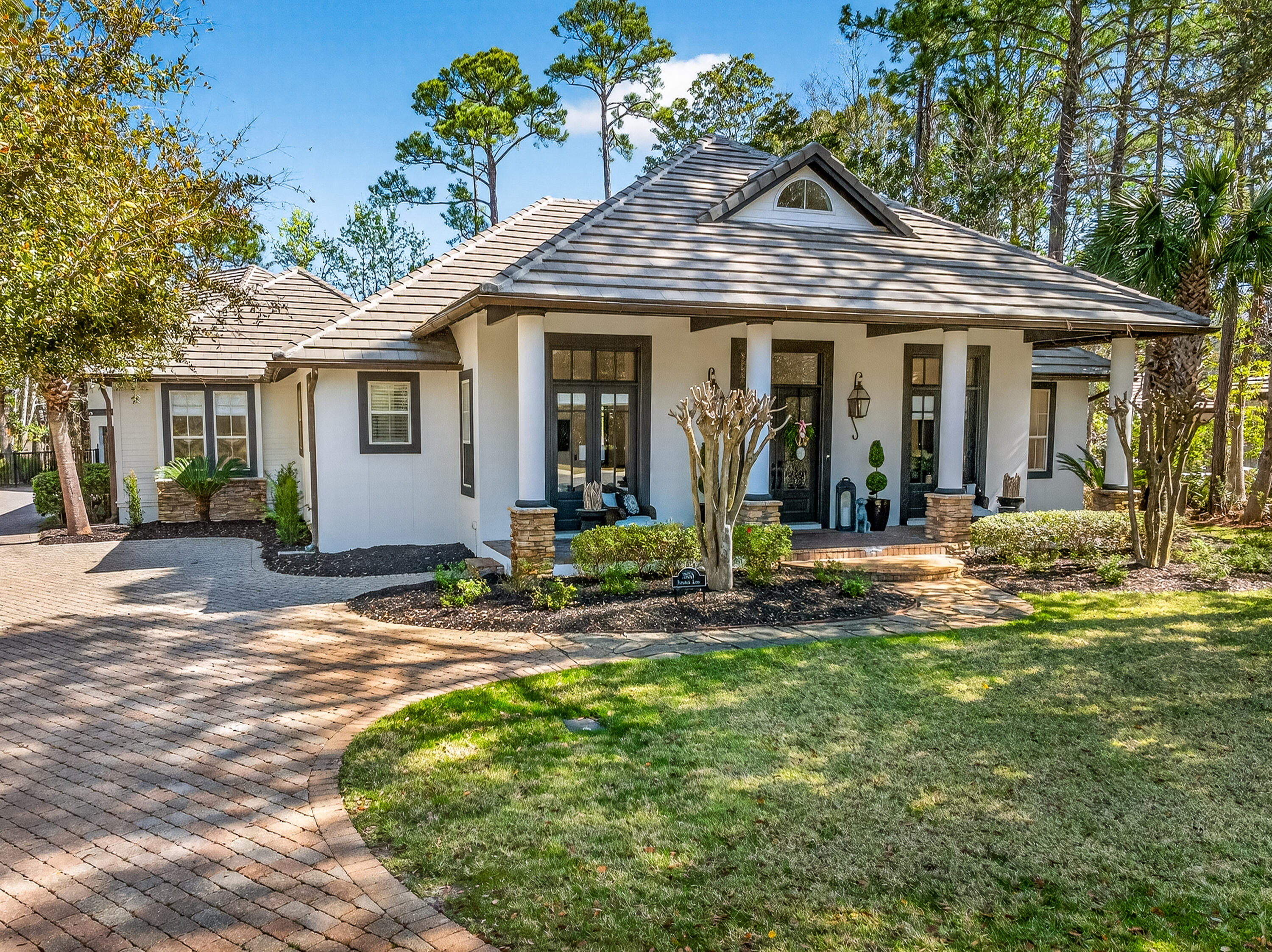 BURNT PINE - Residential