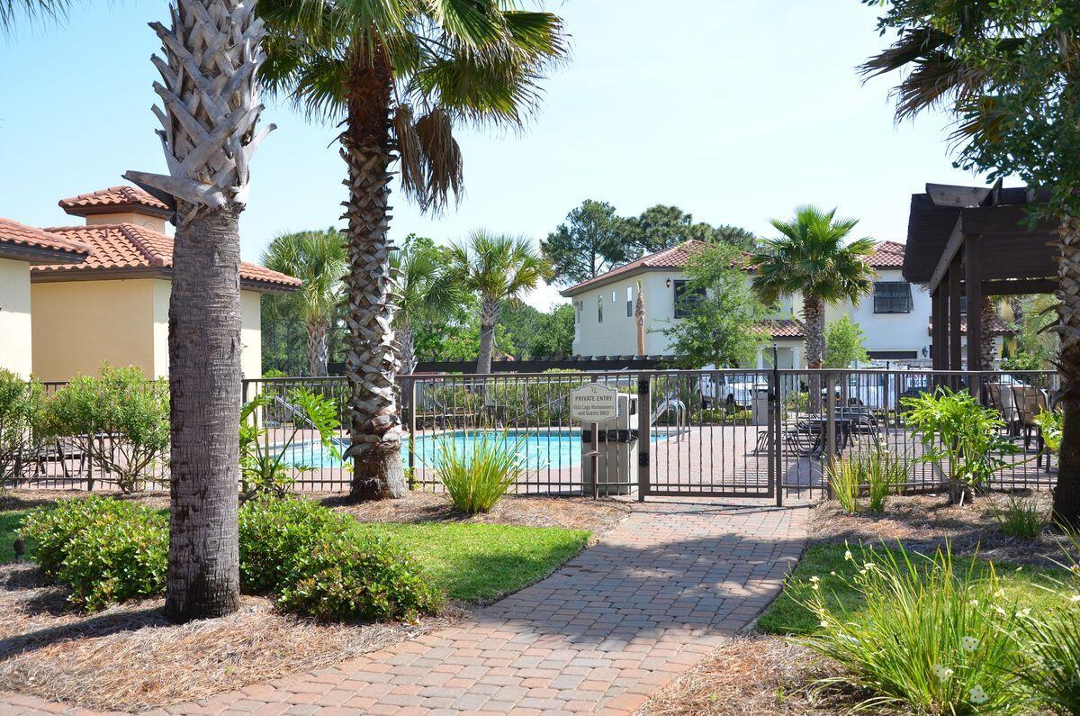VILLA LAGO - Residential