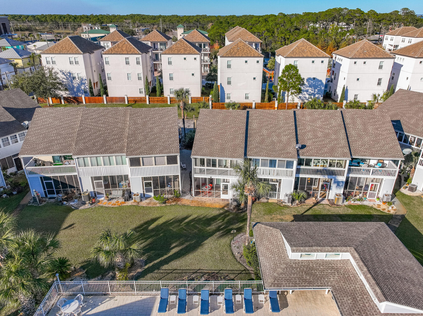 MISTY COVE TOWNHOMES PH II - Residential