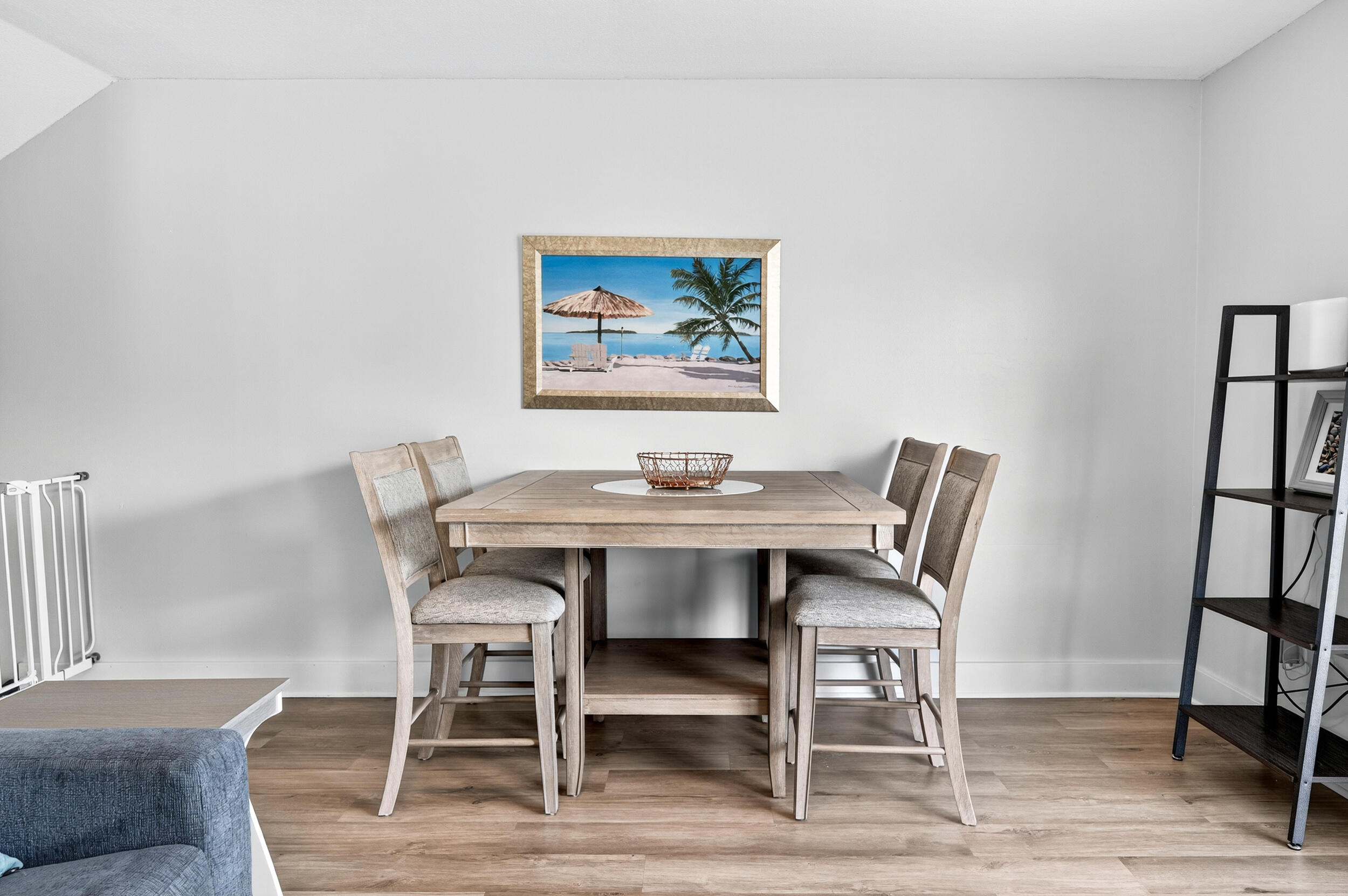 SIGUENZA COVE - Residential