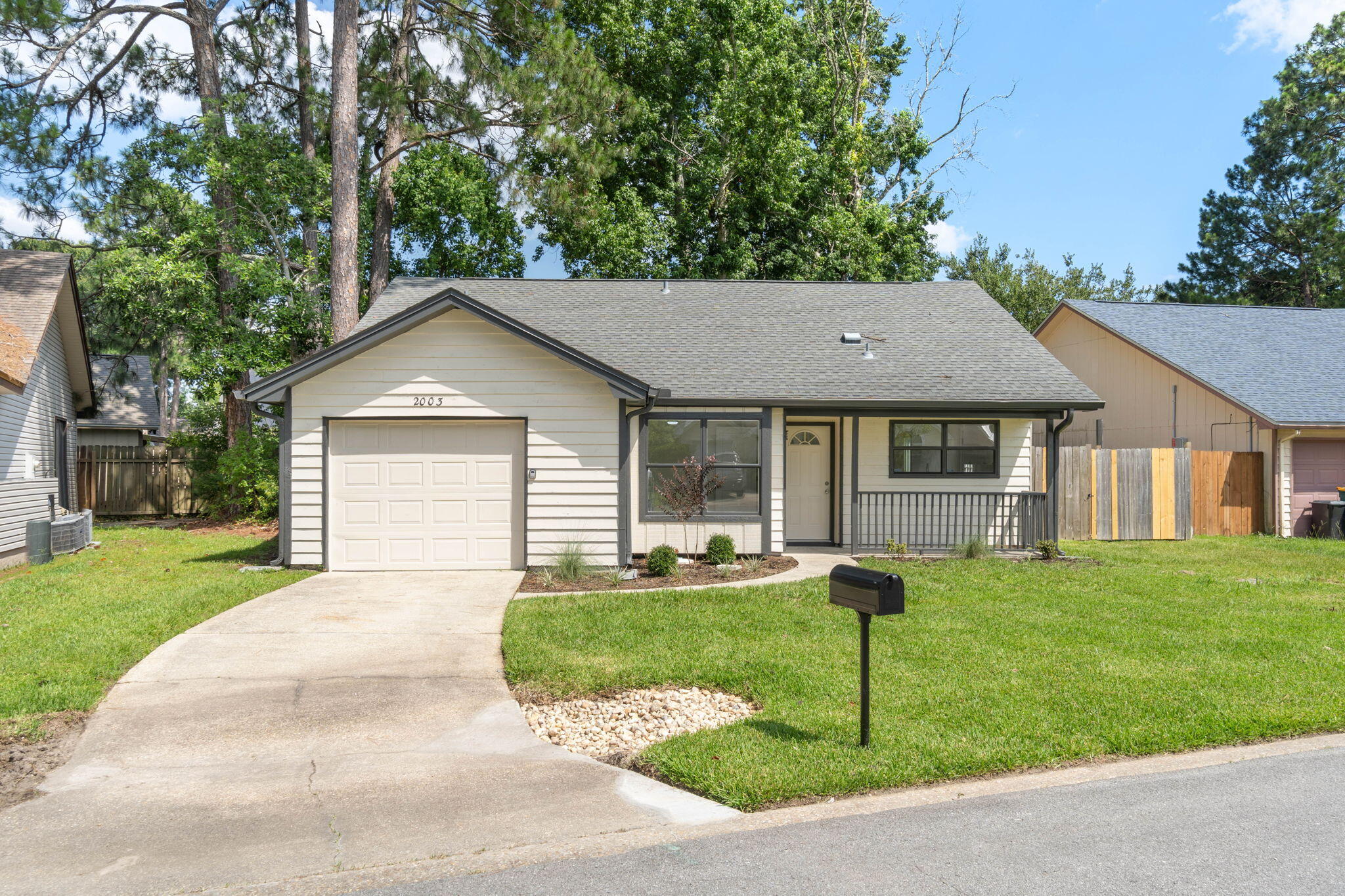 HIDDEN TRAILS PH 1 - Residential