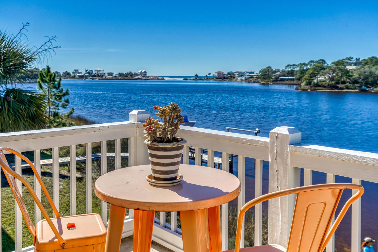 LAKEWOOD POINTE ESTATES - Residential Lease